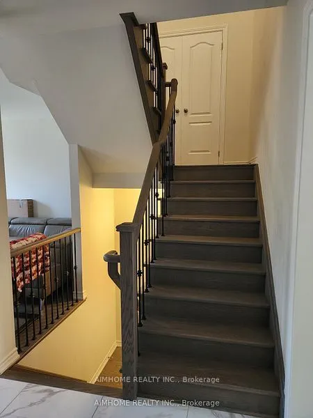 20 Clutterbuck Lane