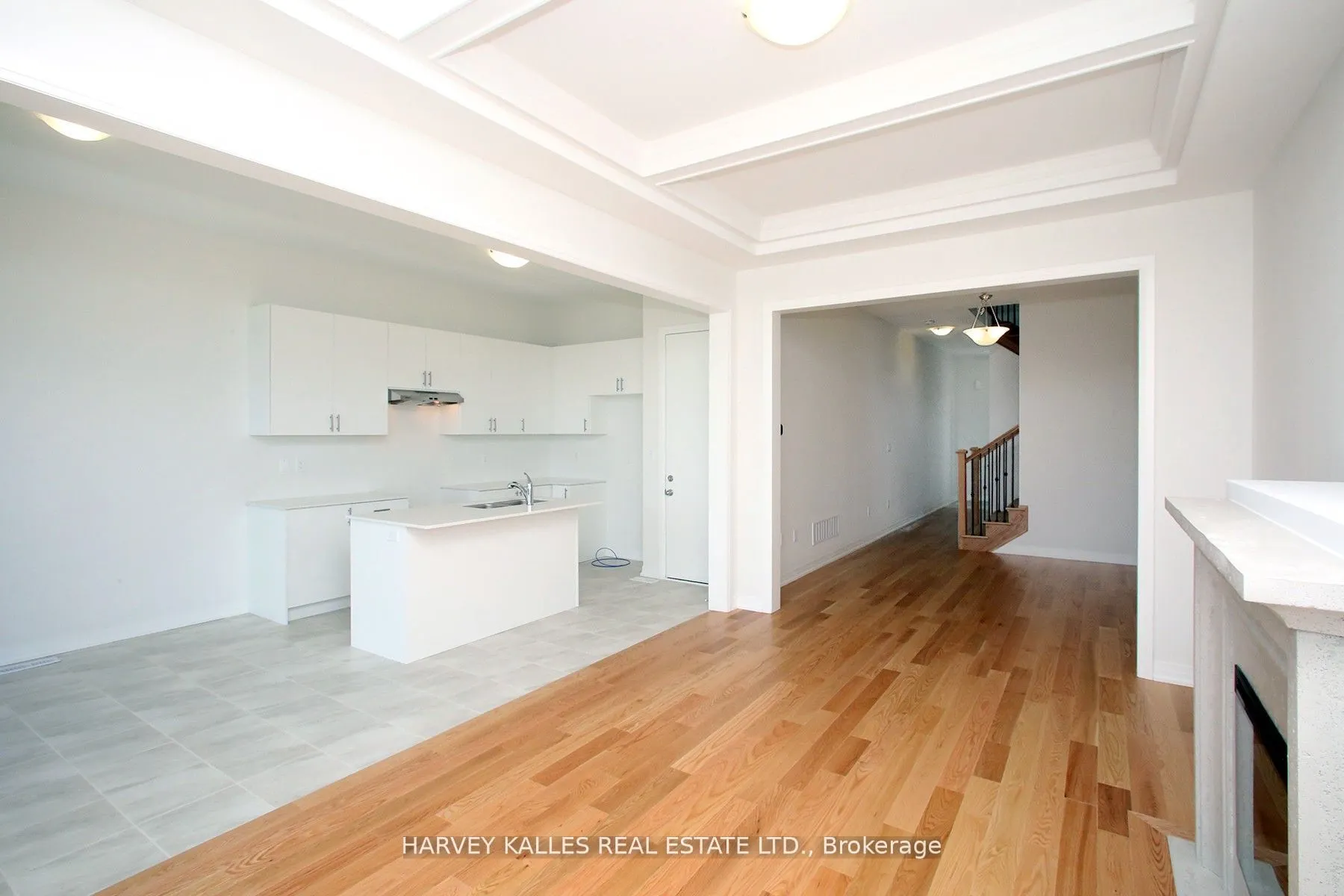 1077 Zircon Manor
