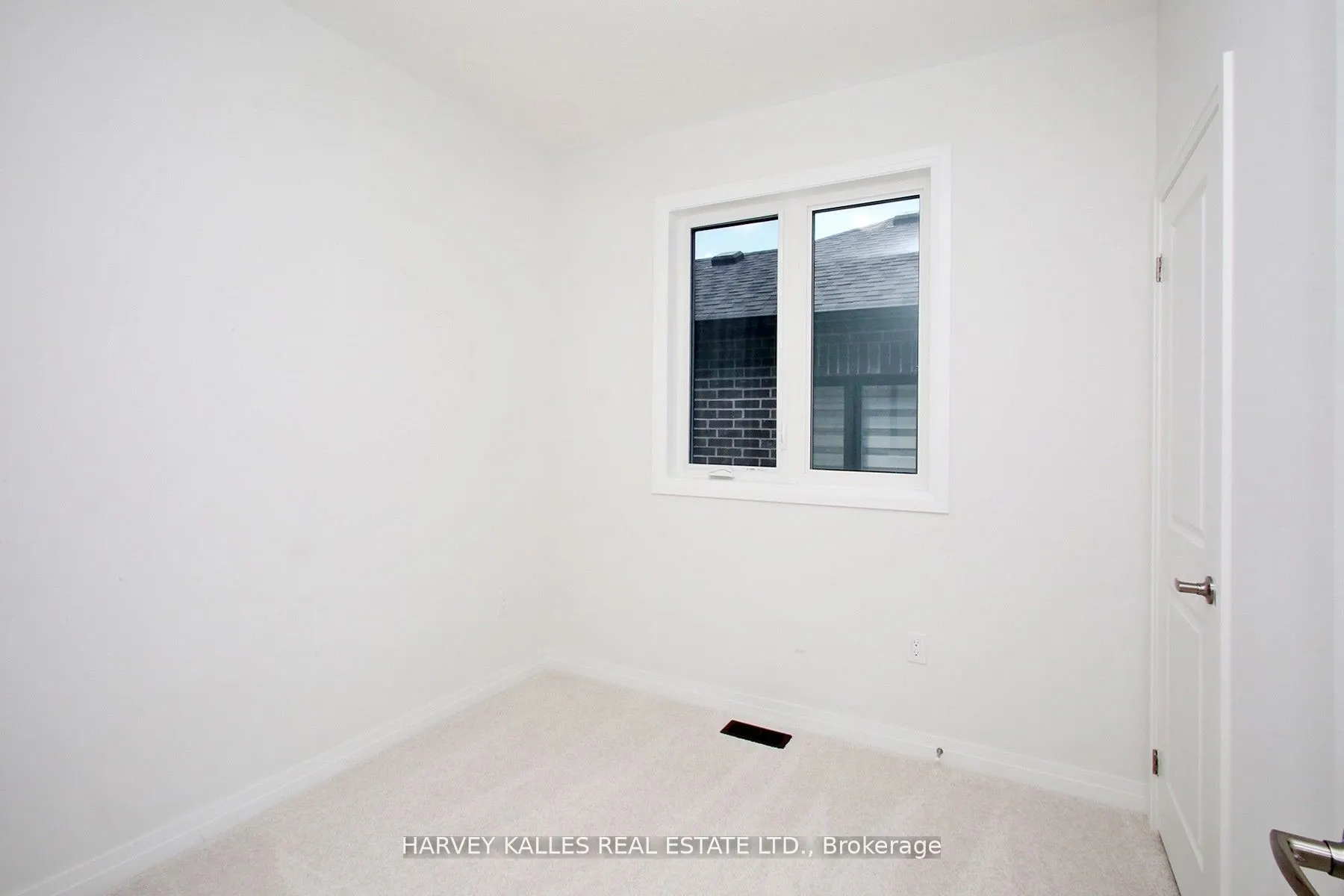 1077 Zircon Manor
