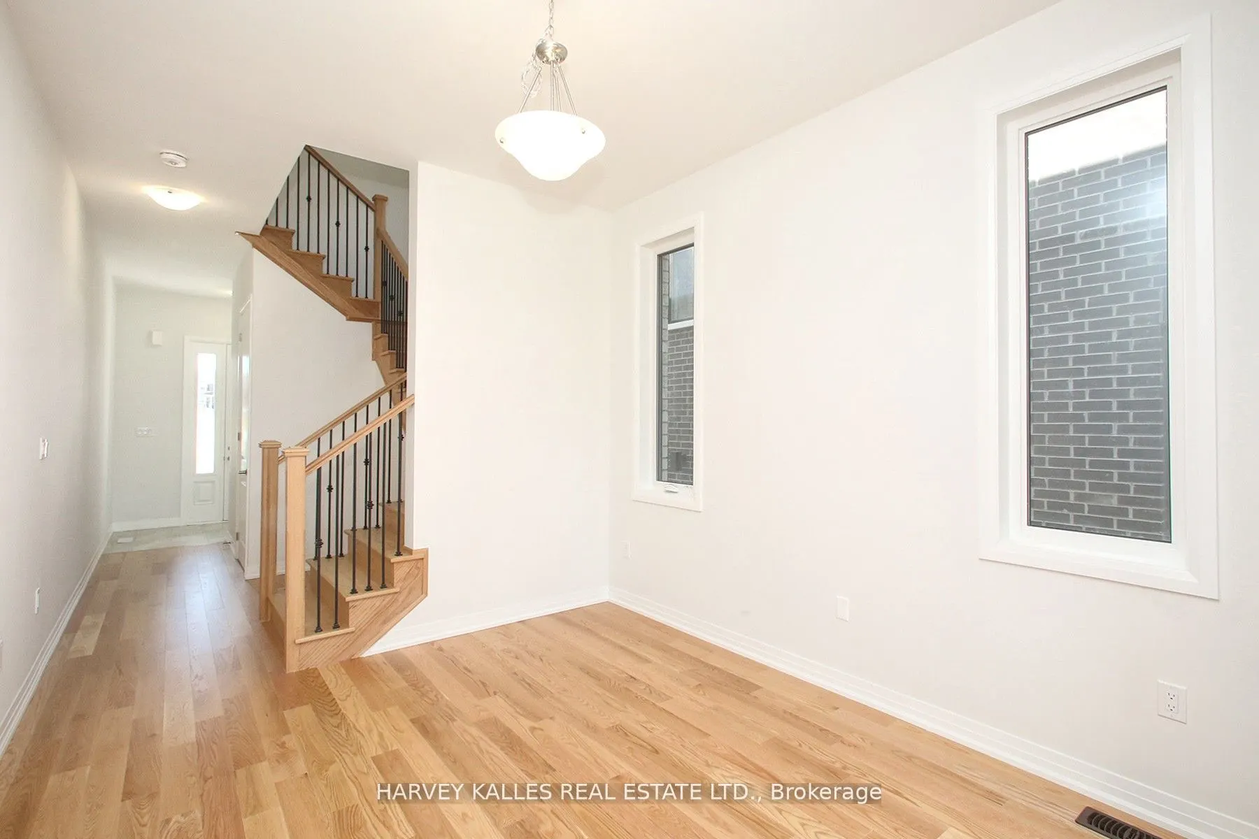 1077 Zircon Manor