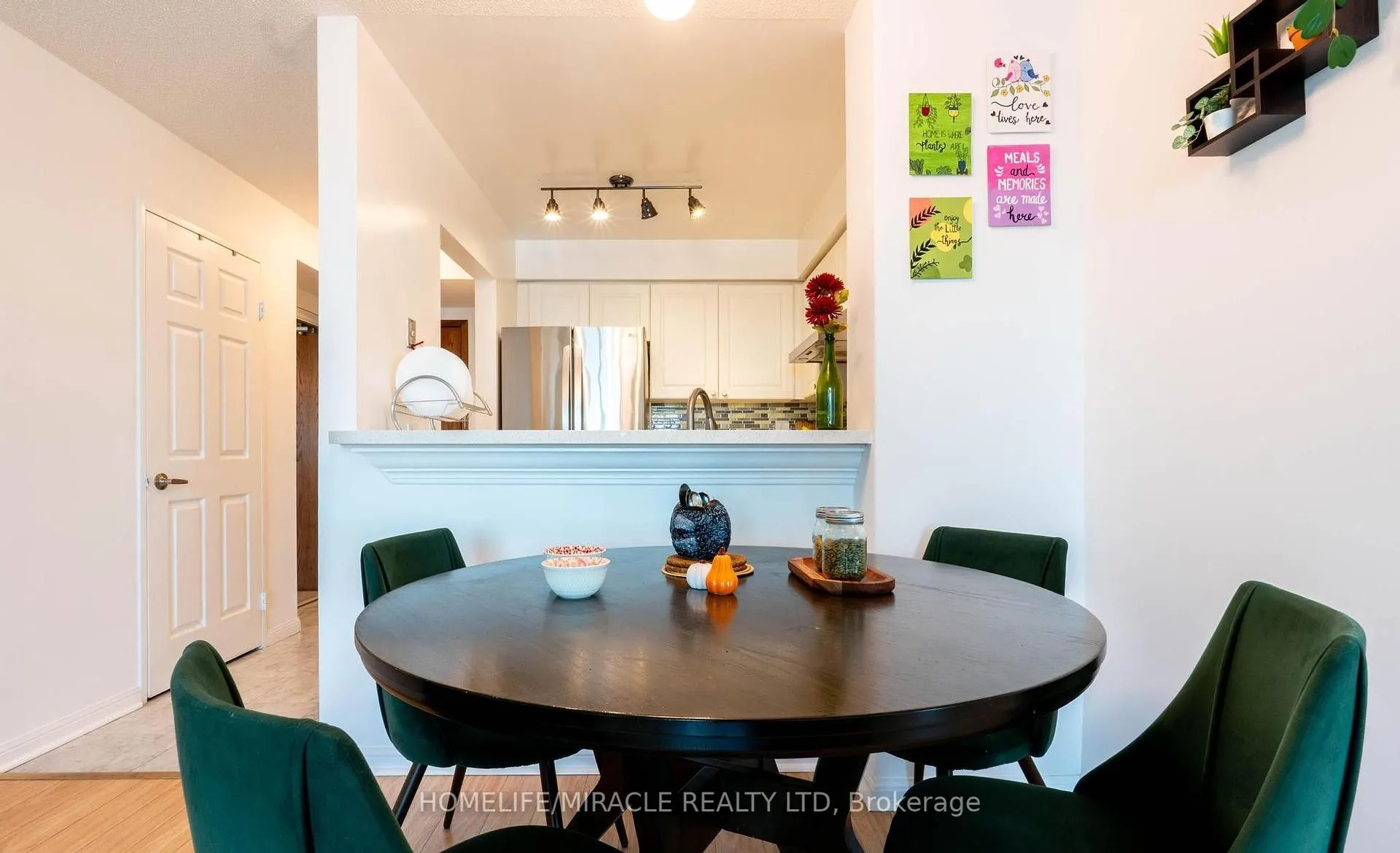 1 Lee Centre Drive, #1506