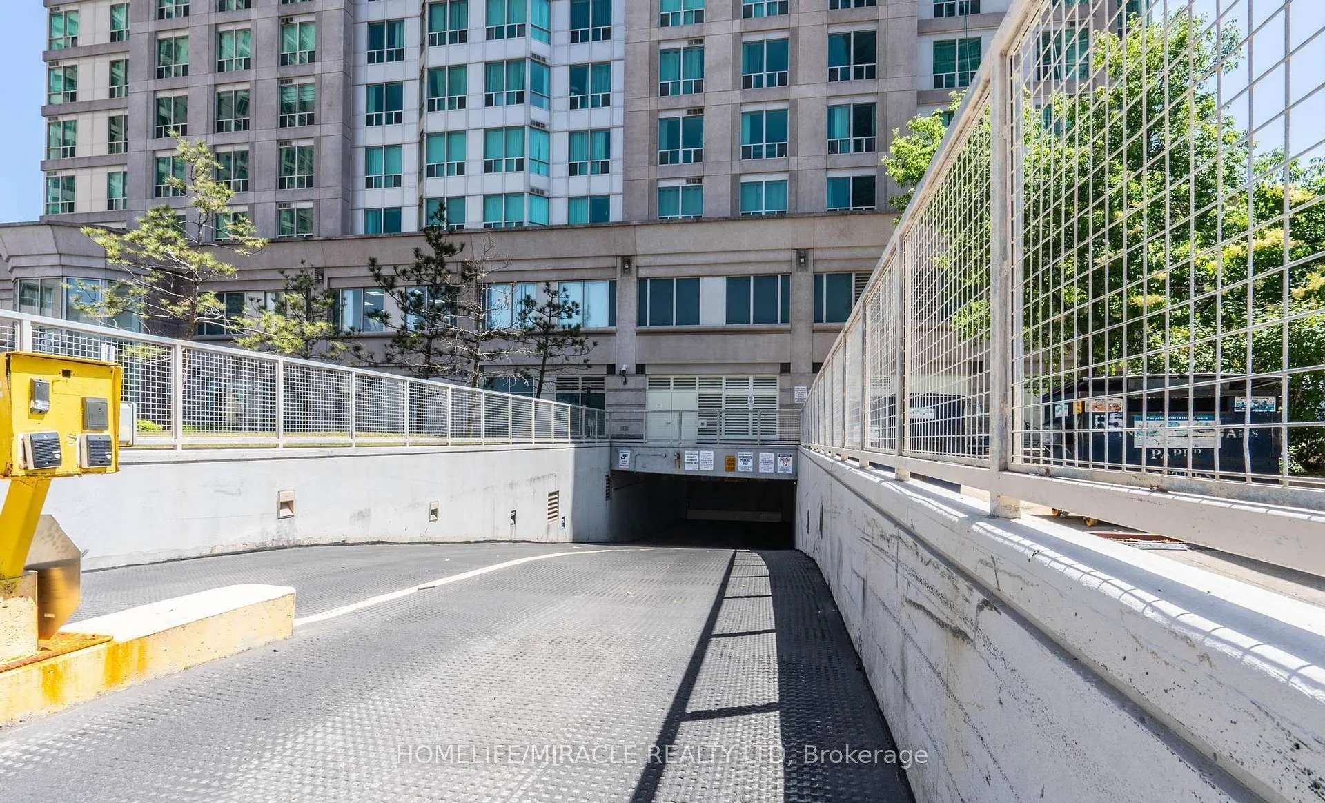 1 Lee Centre Drive, #1506
