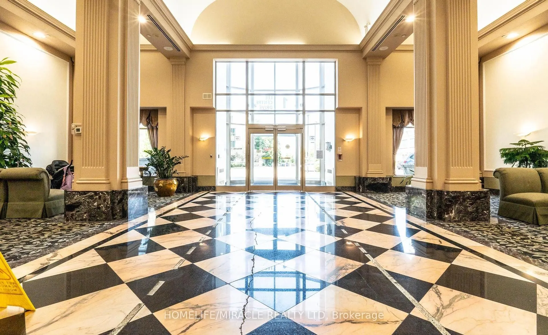 1 Lee Centre Drive, #1506