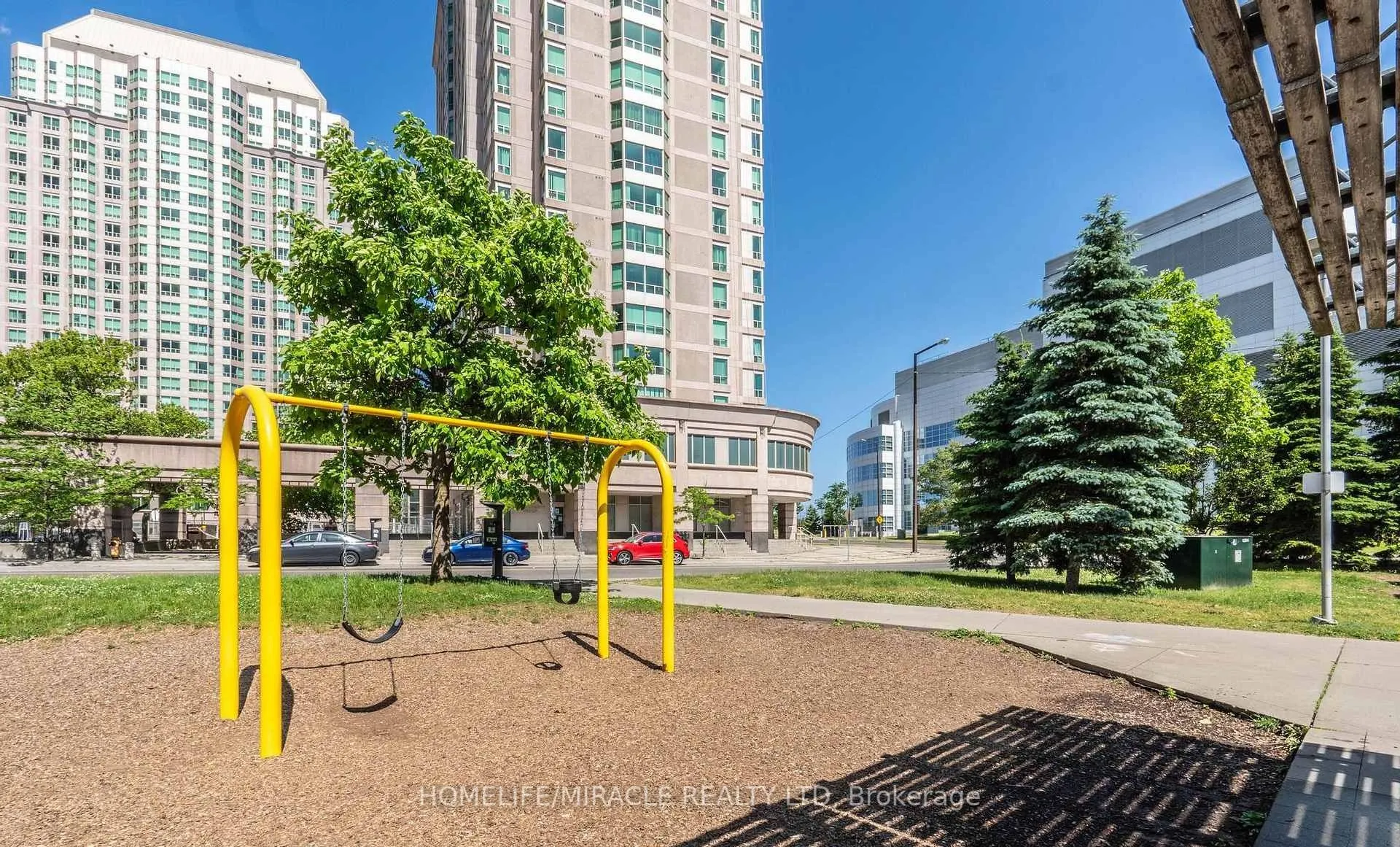 1 Lee Centre Drive, #1506