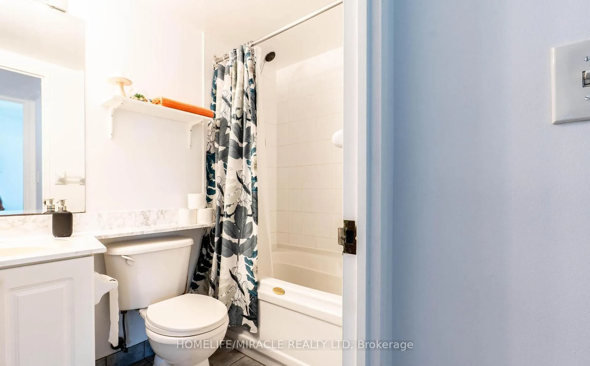 1 Lee Centre Drive, #1506