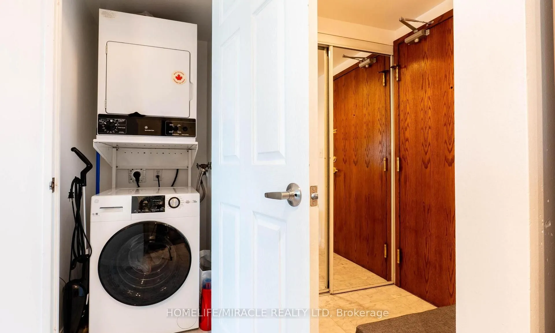 1 Lee Centre Drive, #1506