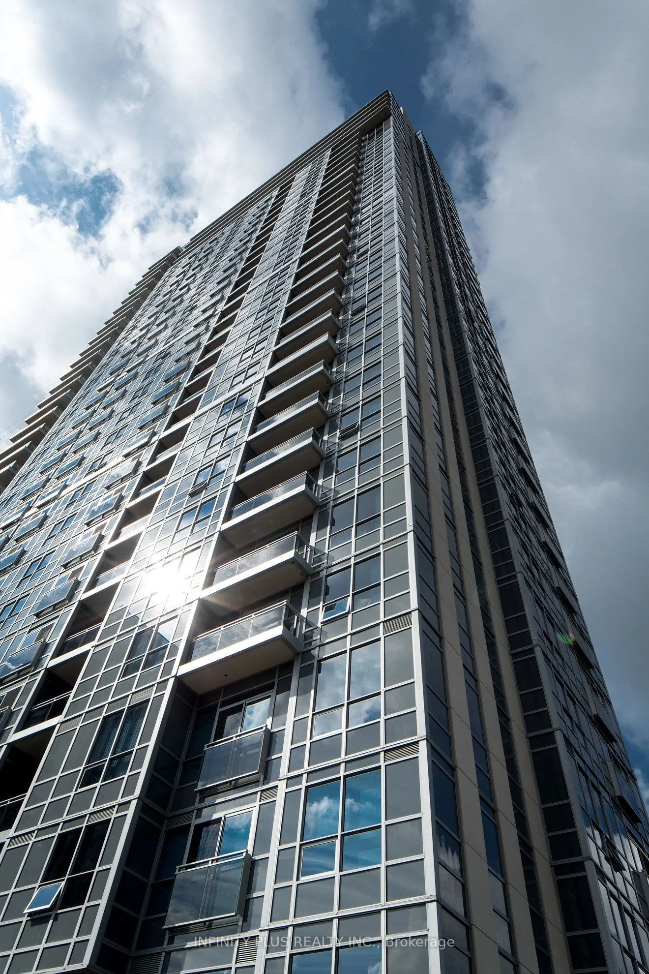 275 Village Green Square N, #3419