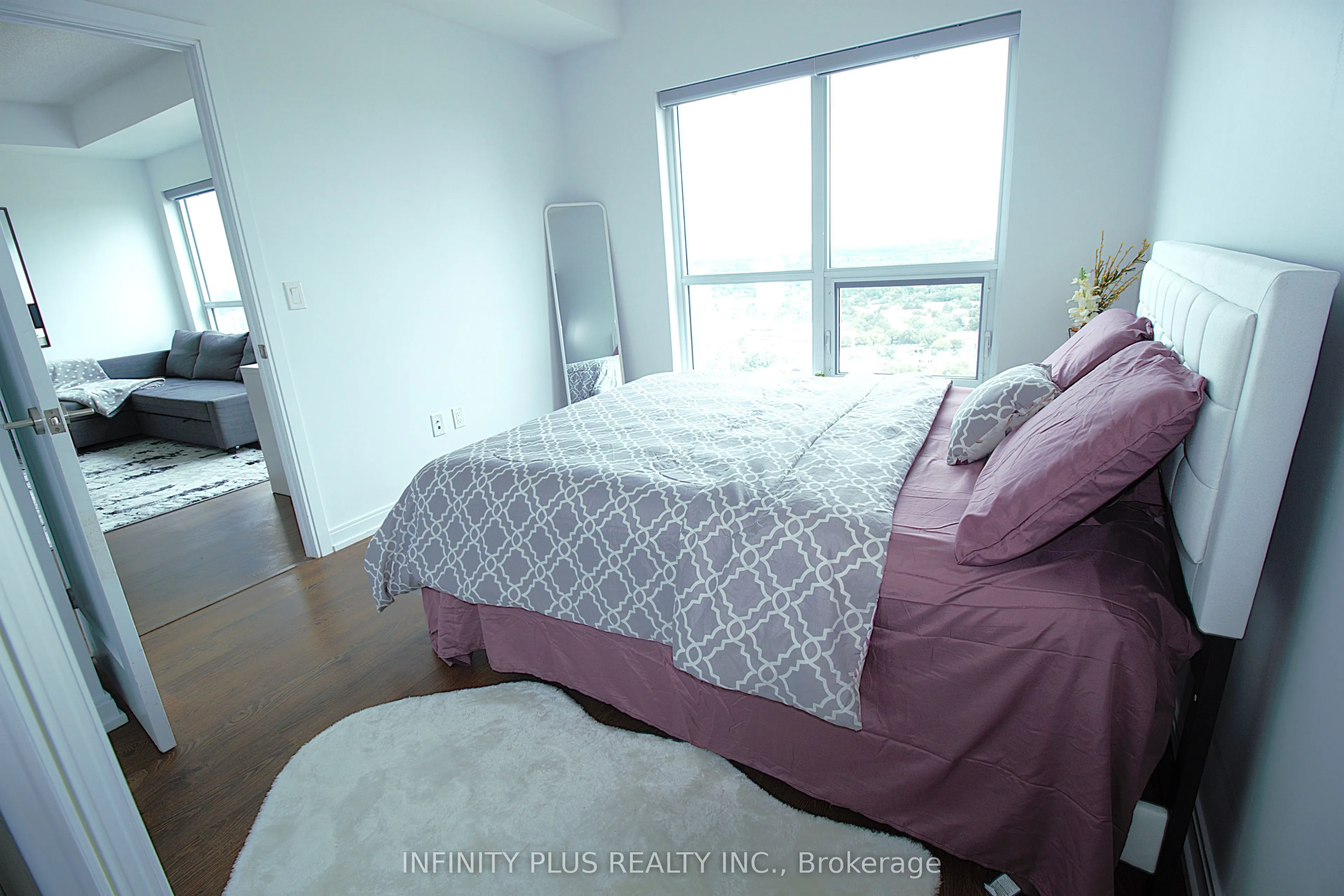 275 Village Green Square N, #3419