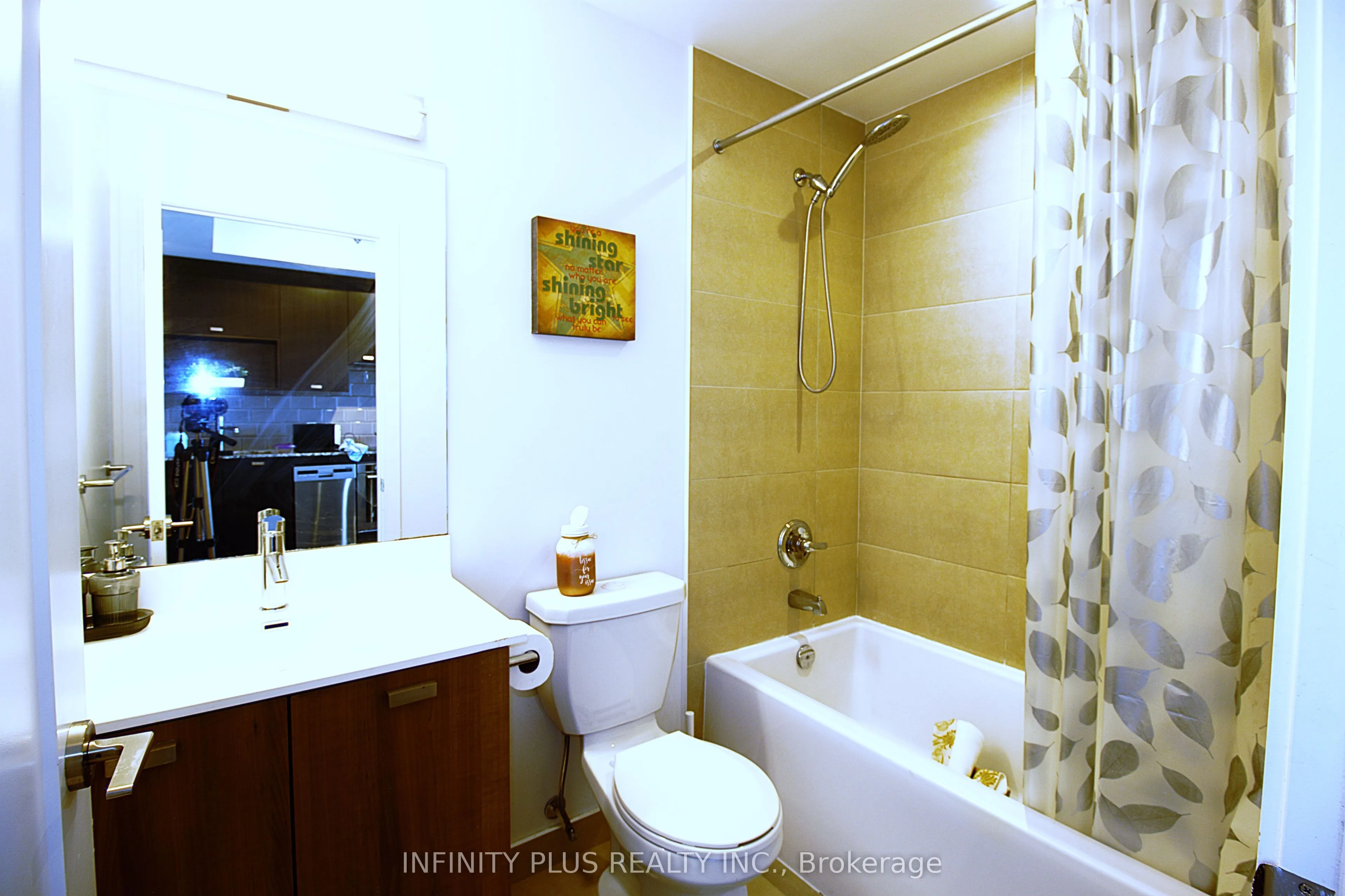 275 Village Green Square N, #3419