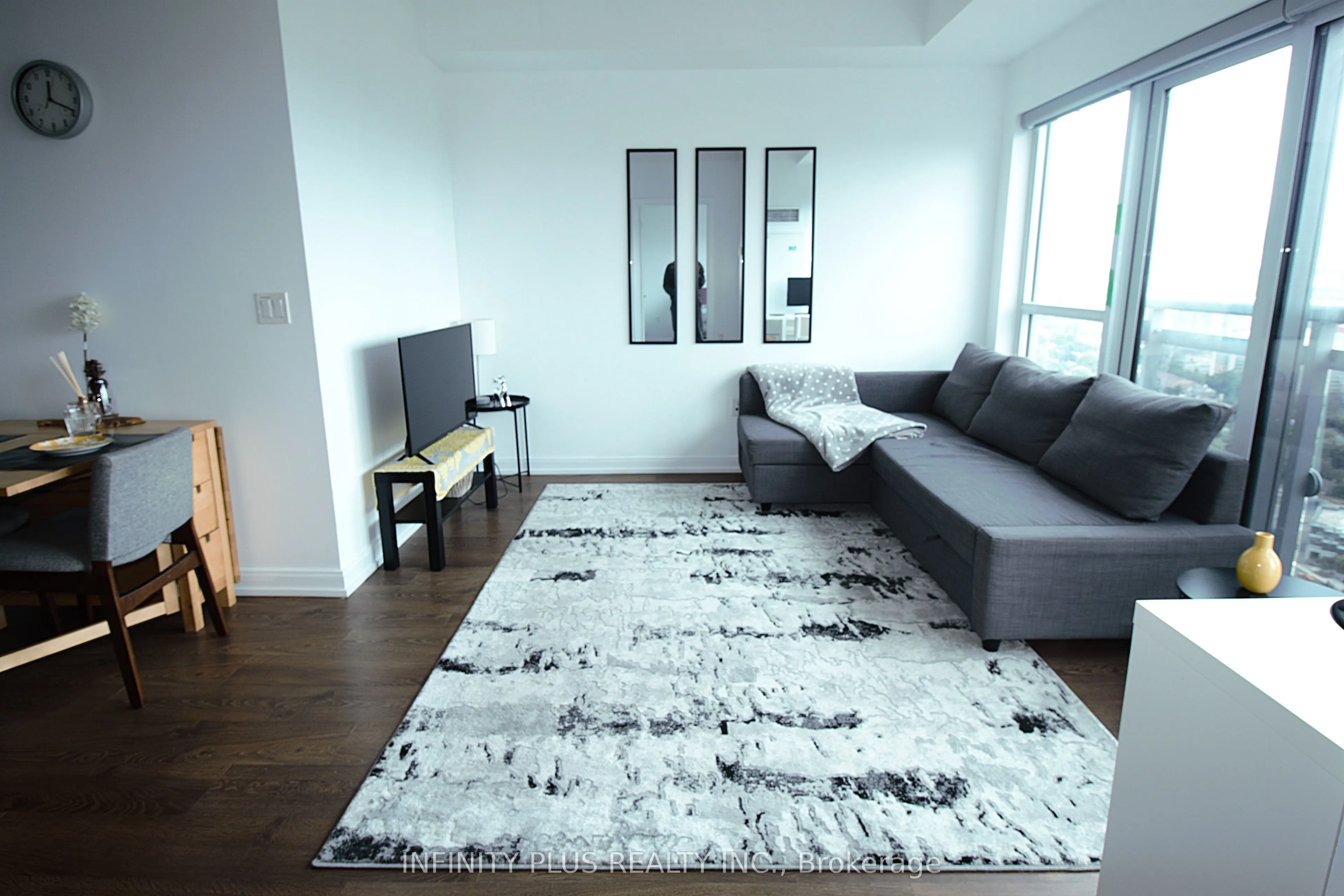 275 Village Green Square N, #3419