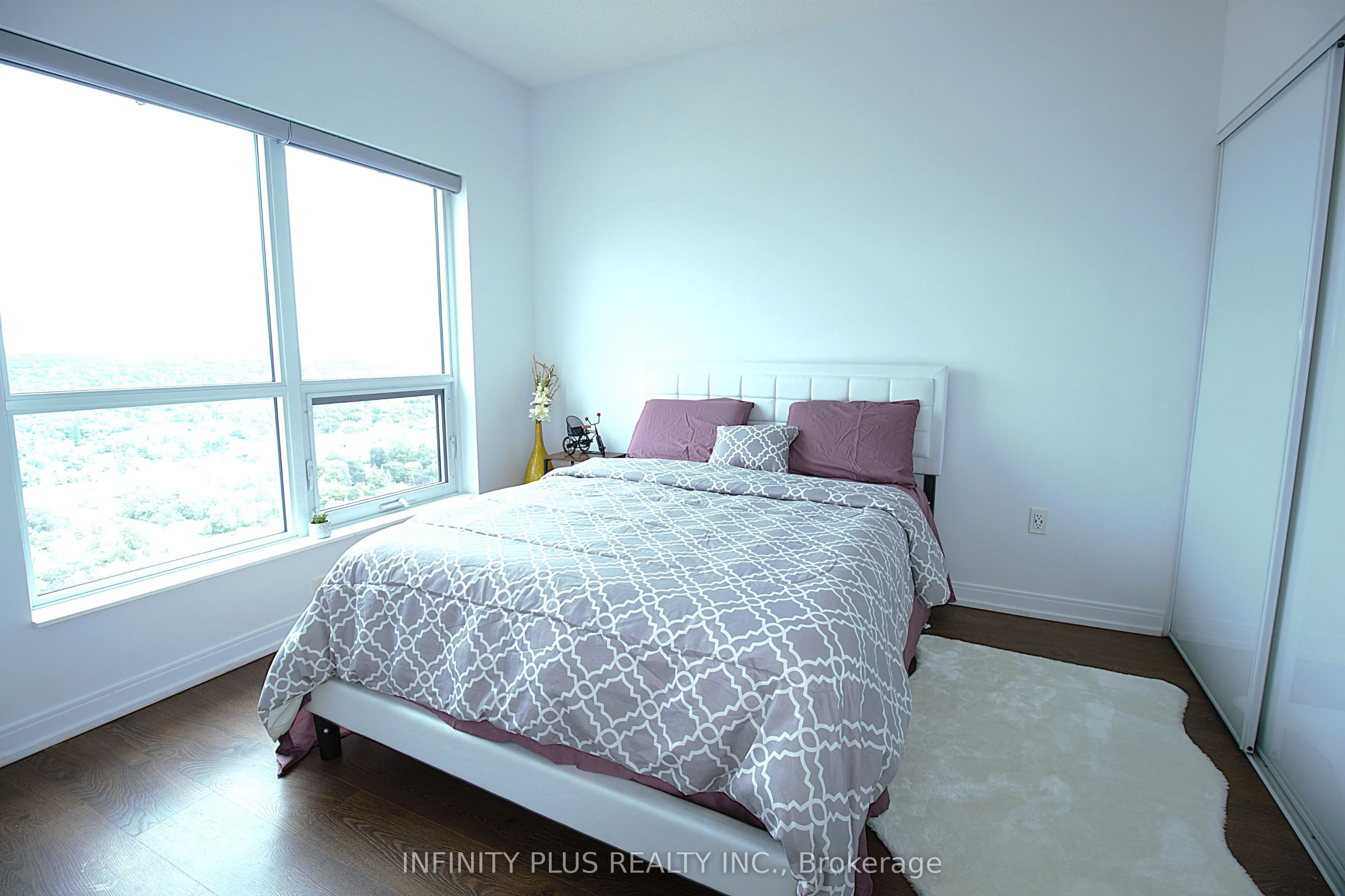 275 Village Green Square N, #3419
