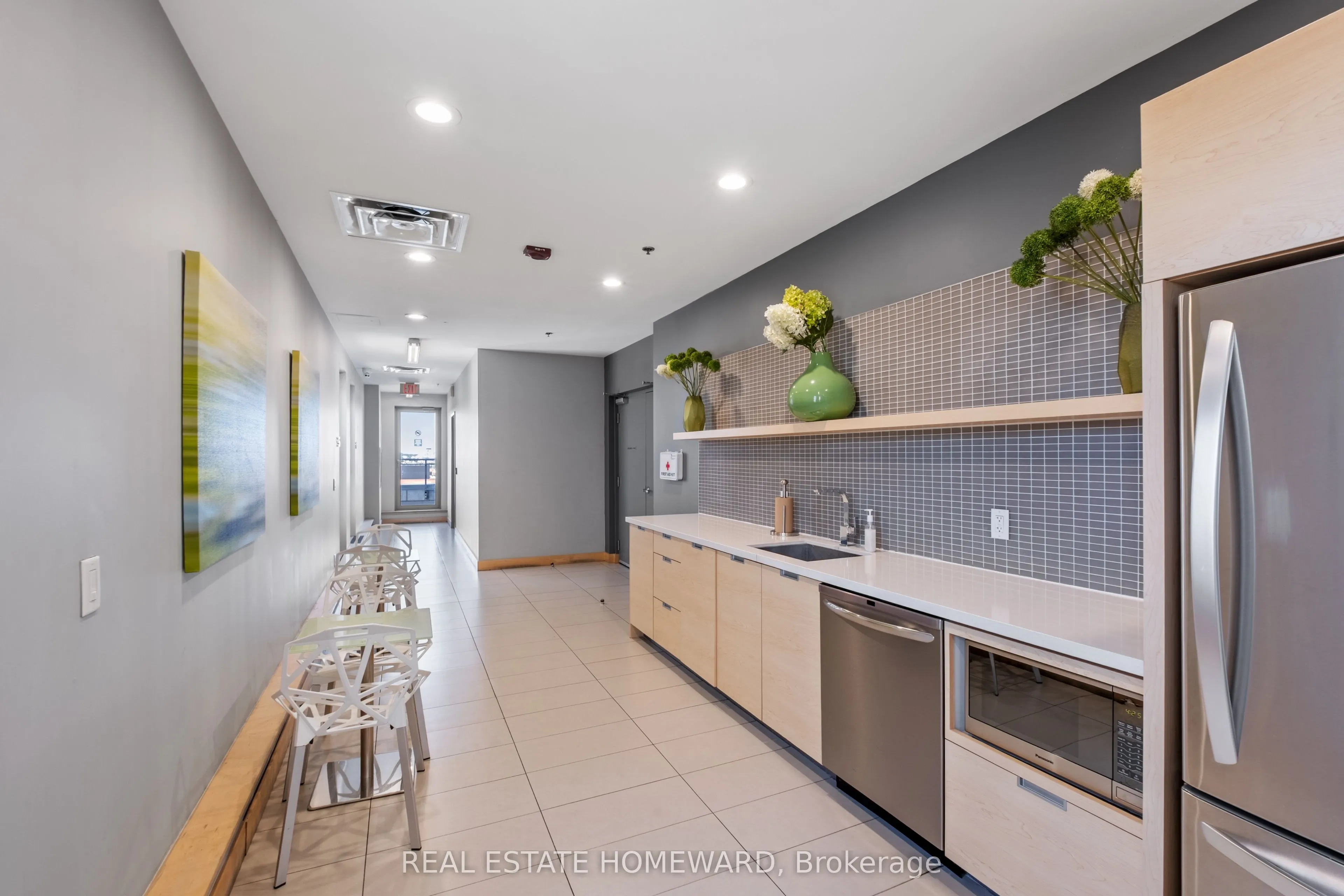 630 Queen Street E, #501