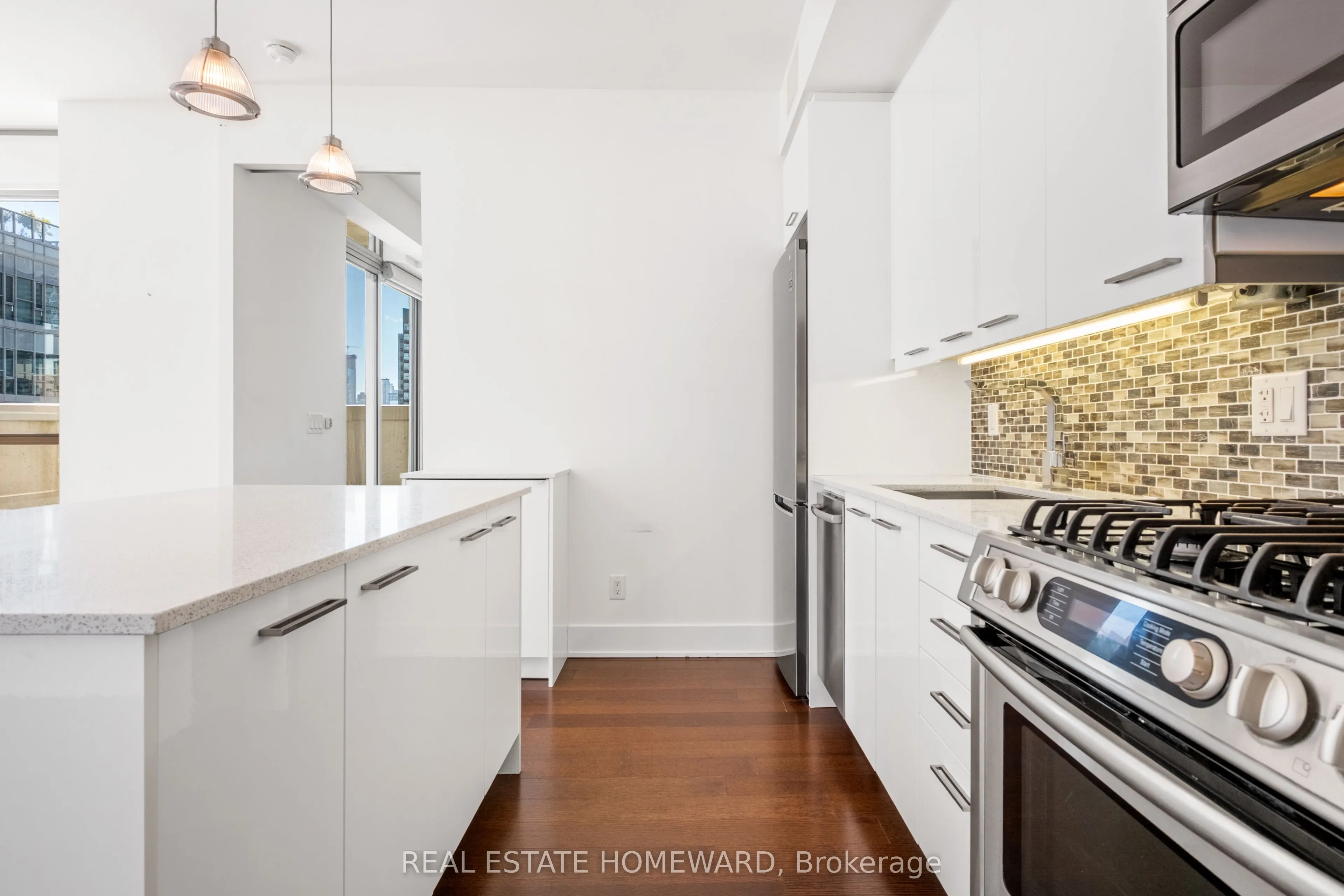 630 Queen Street E, #501