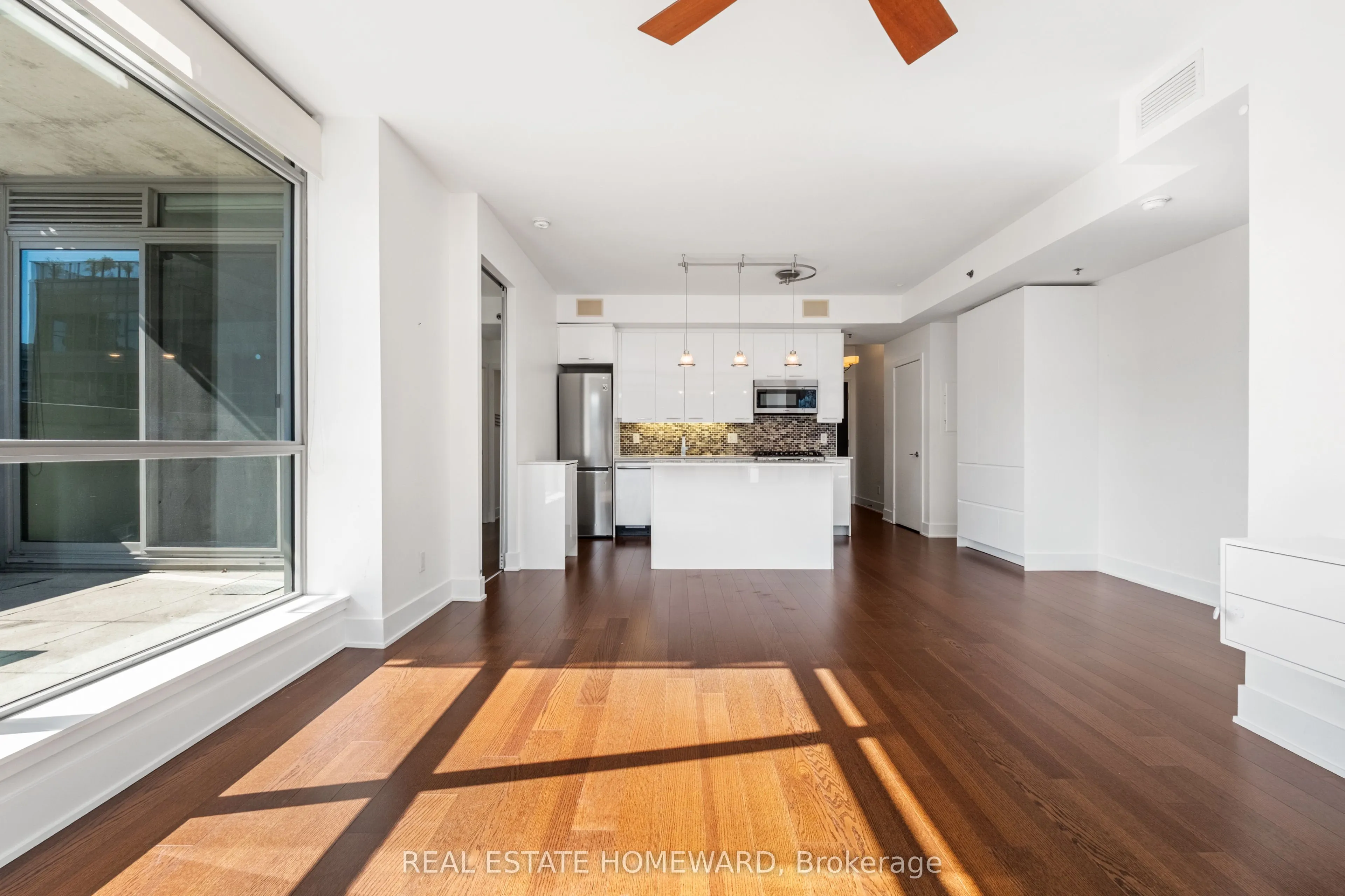 630 Queen Street E, #501