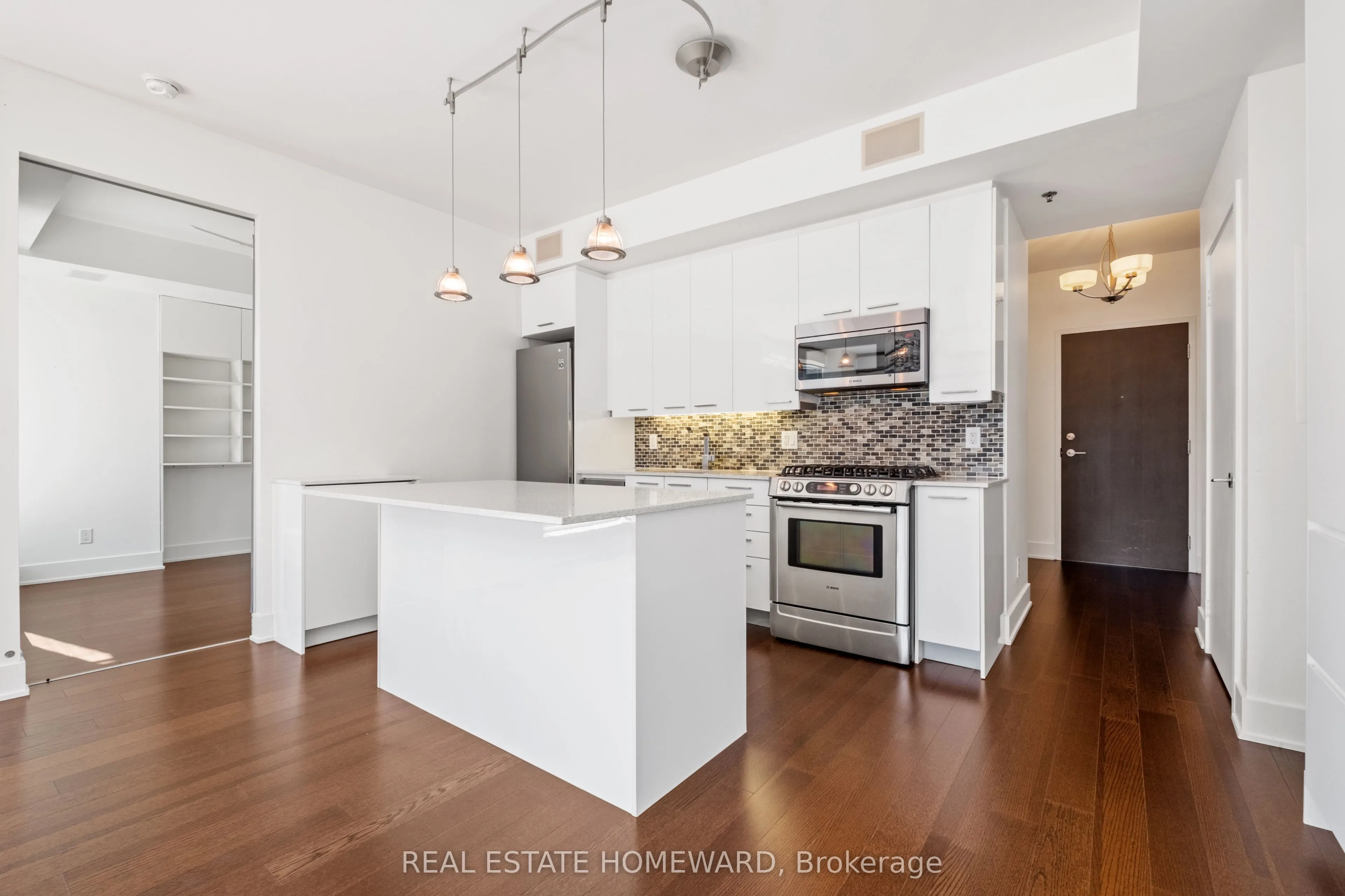 630 Queen Street E, #501