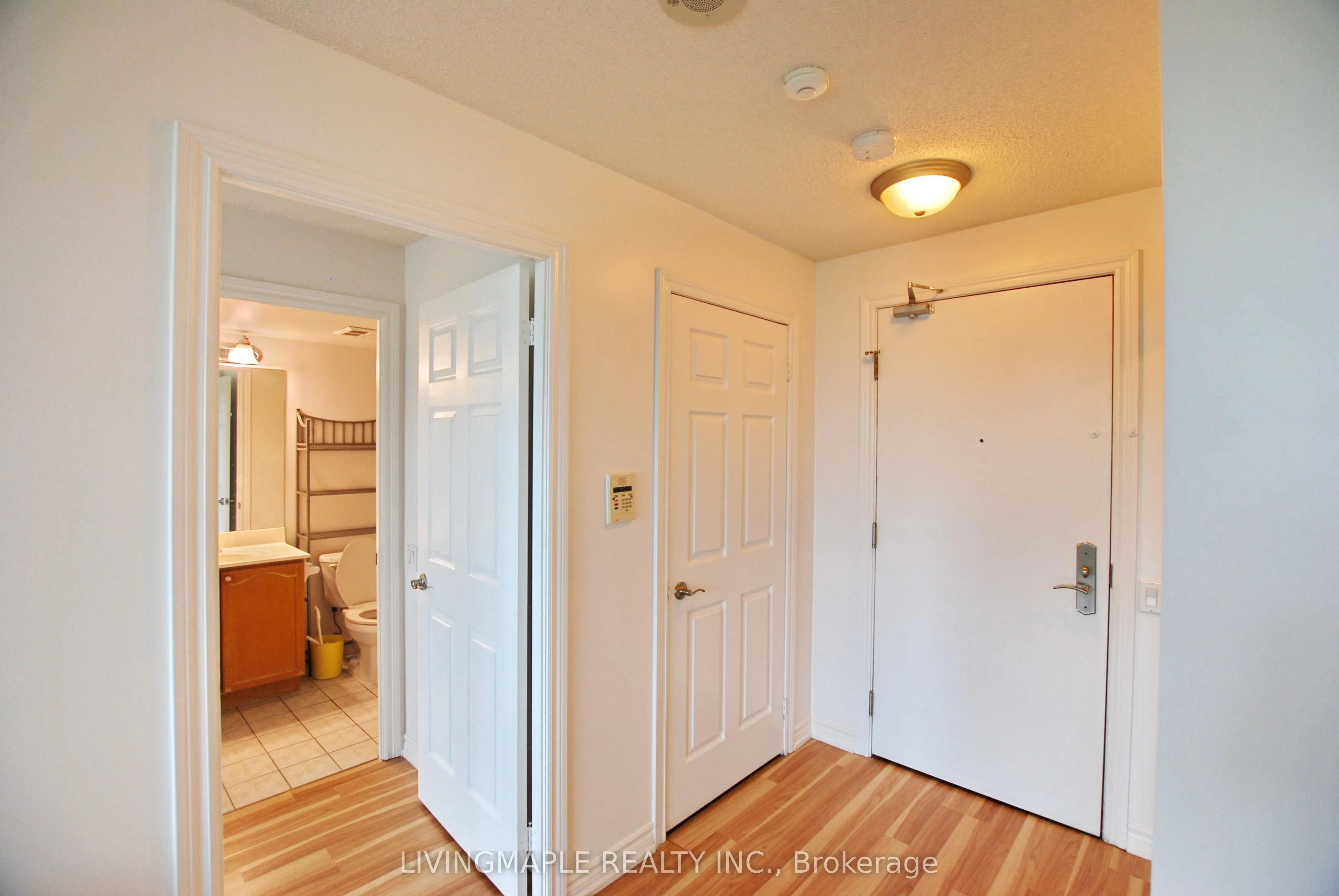 61 Town Centre Court, #1010