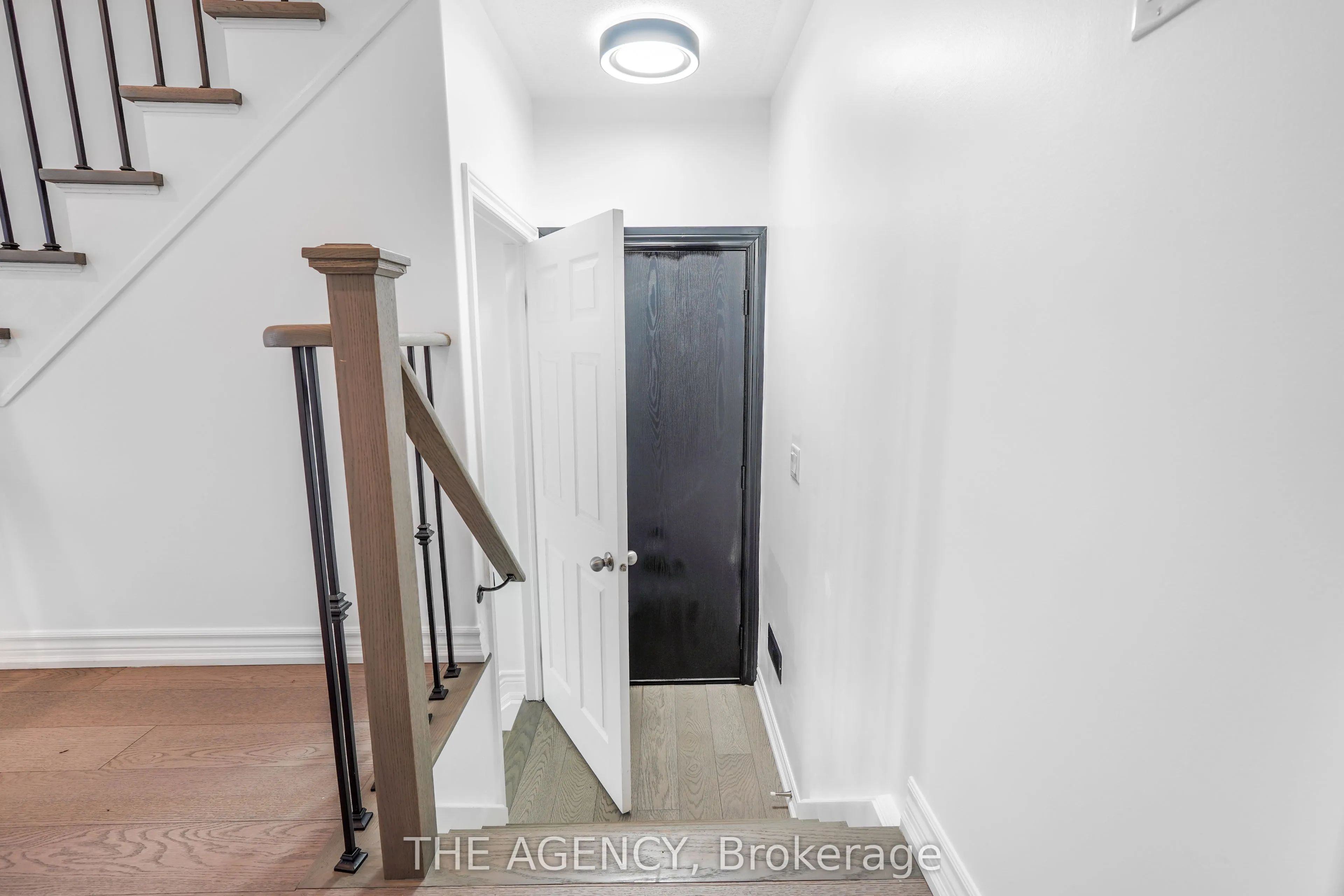 10 Moses Crescent