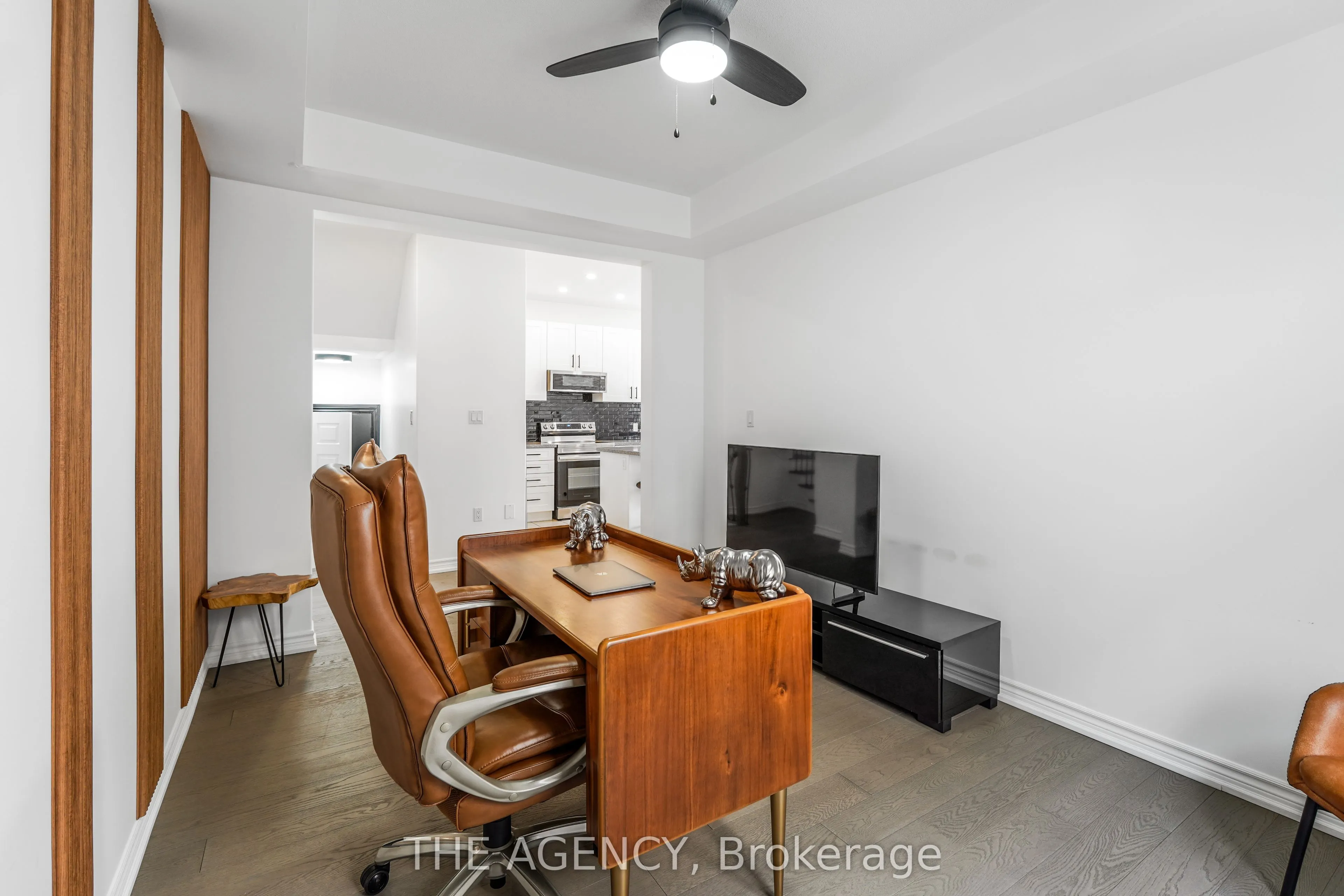 10 Moses Crescent