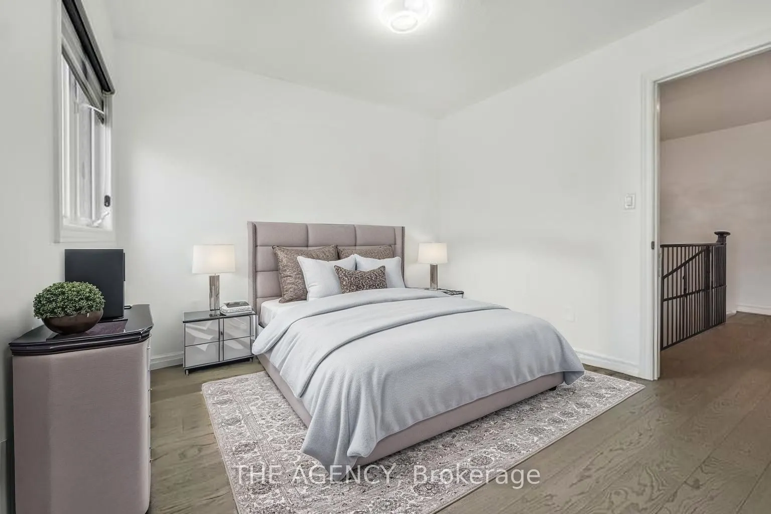 10 Moses Crescent