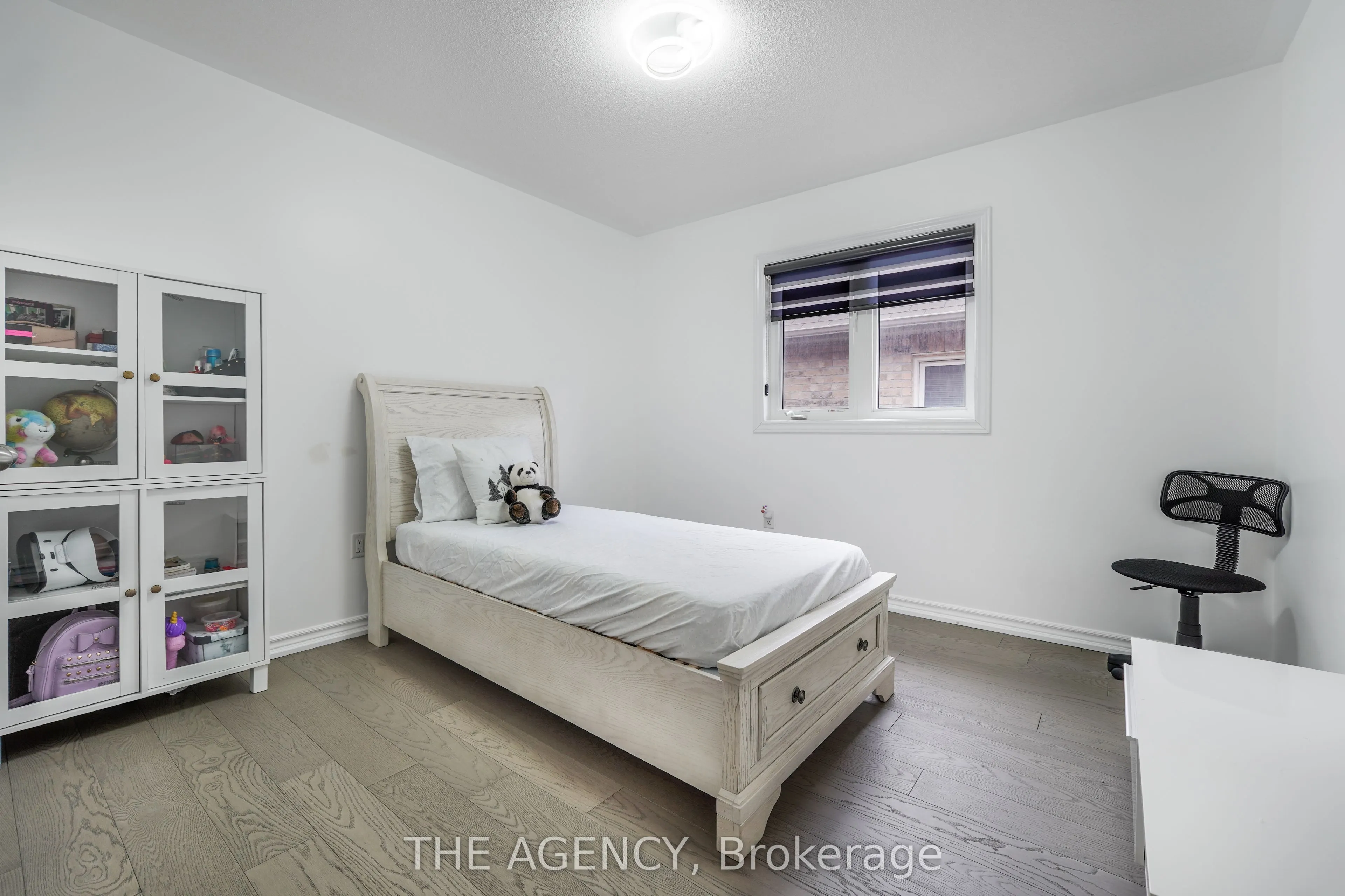 10 Moses Crescent