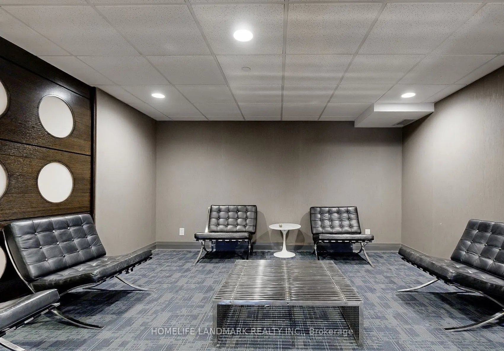 25 Town Centre Court, #1702