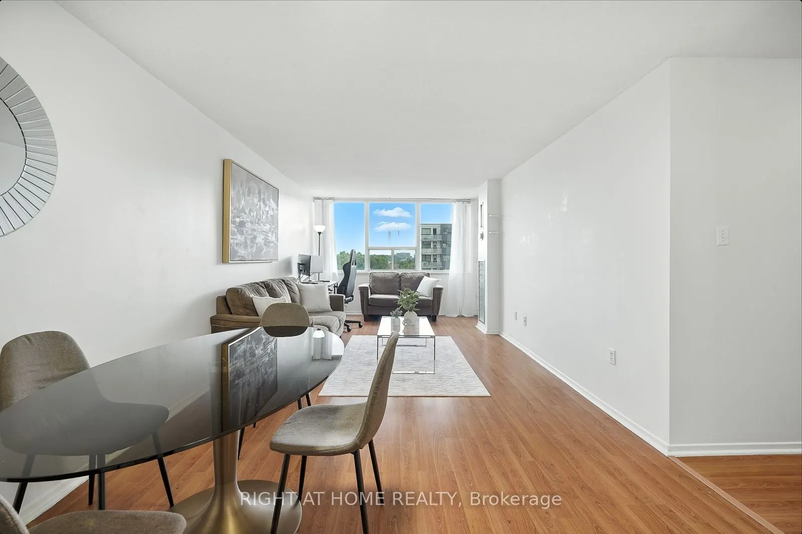 45 Silver Springs Boulevard, #902