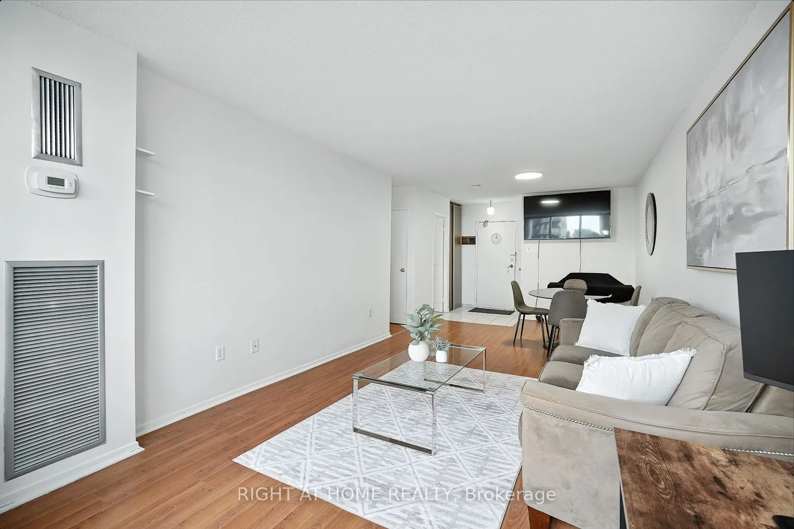 45 Silver Springs Boulevard, #902