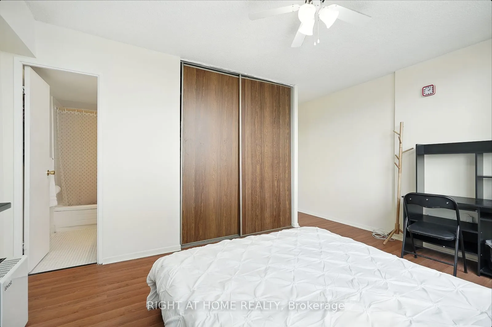 45 Silver Springs Boulevard, #902