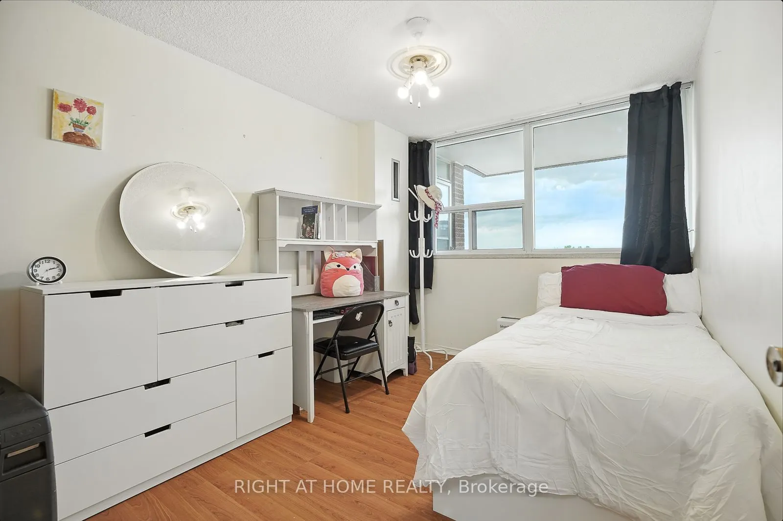 45 Silver Springs Boulevard, #902
