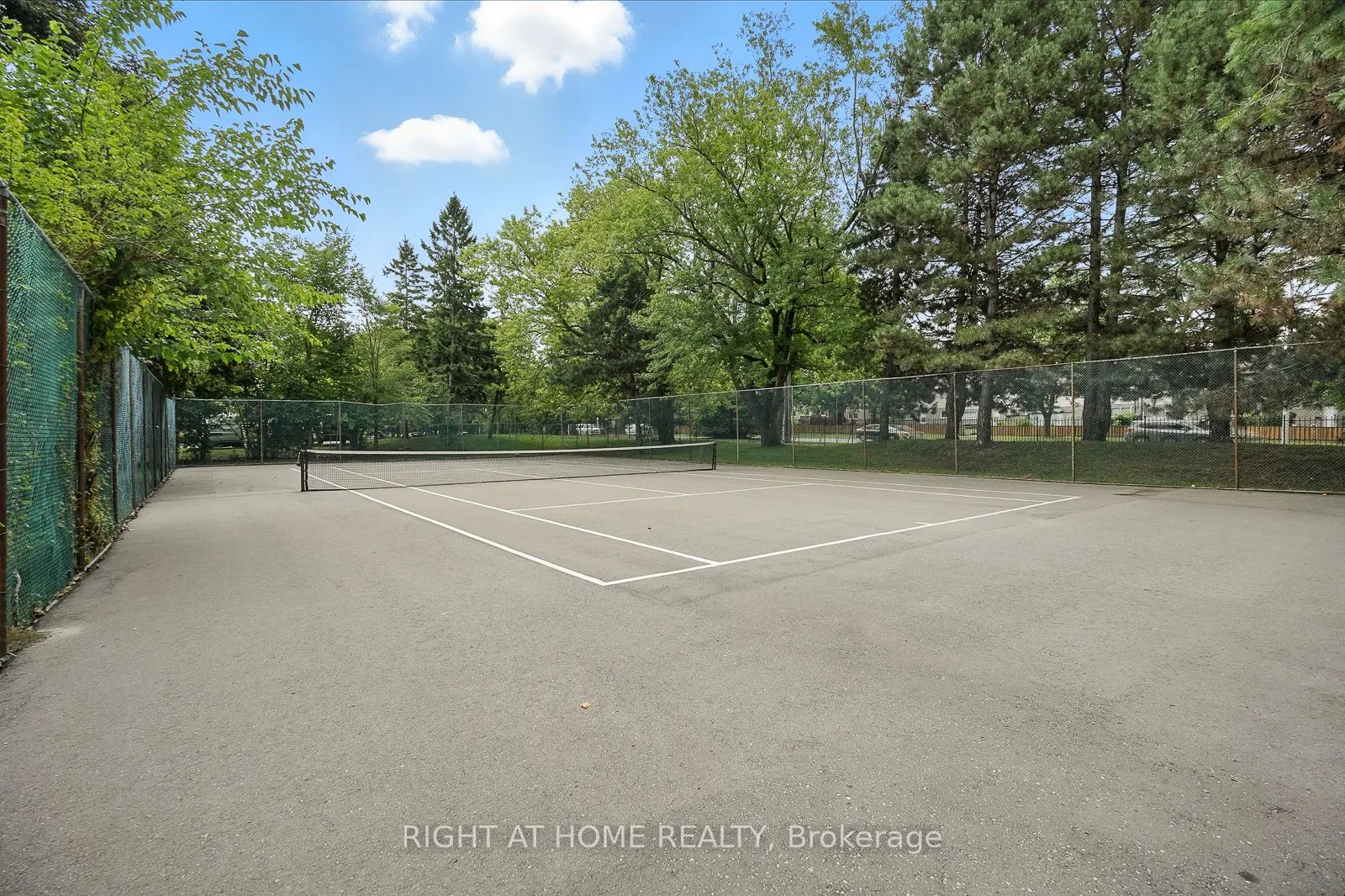 45 Silver Springs Boulevard, #902