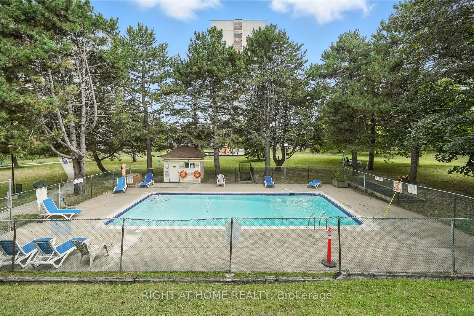 45 Silver Springs Boulevard, #902
