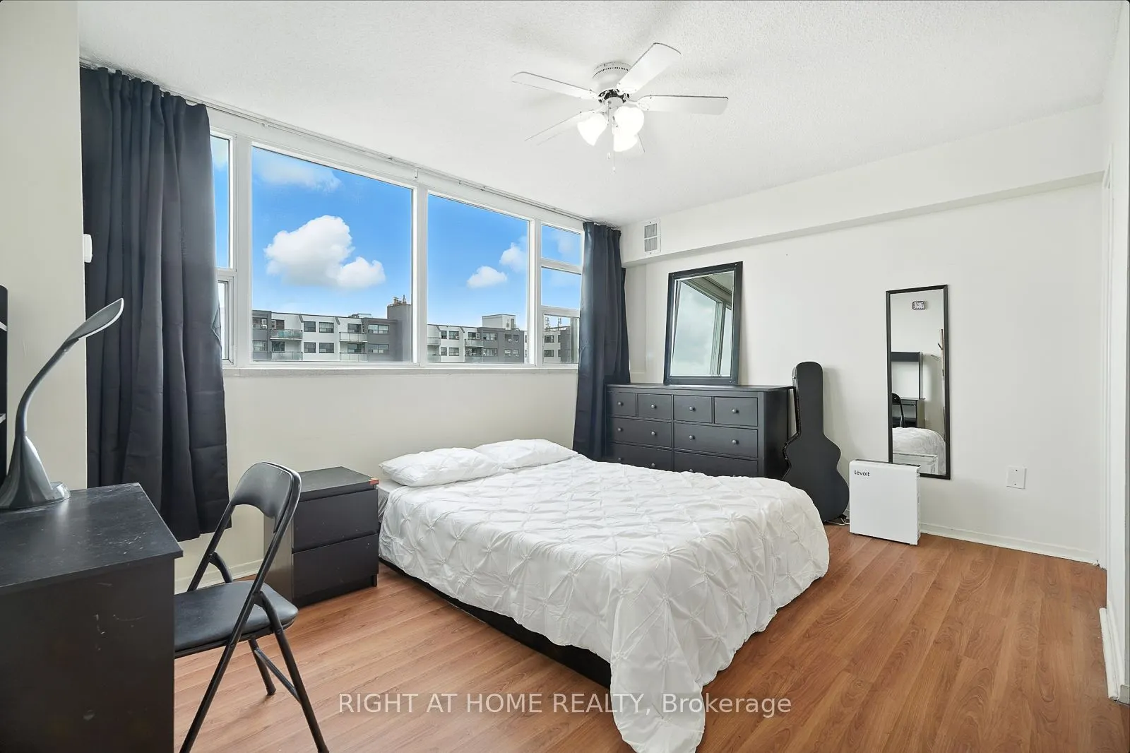 45 Silver Springs Boulevard, #902