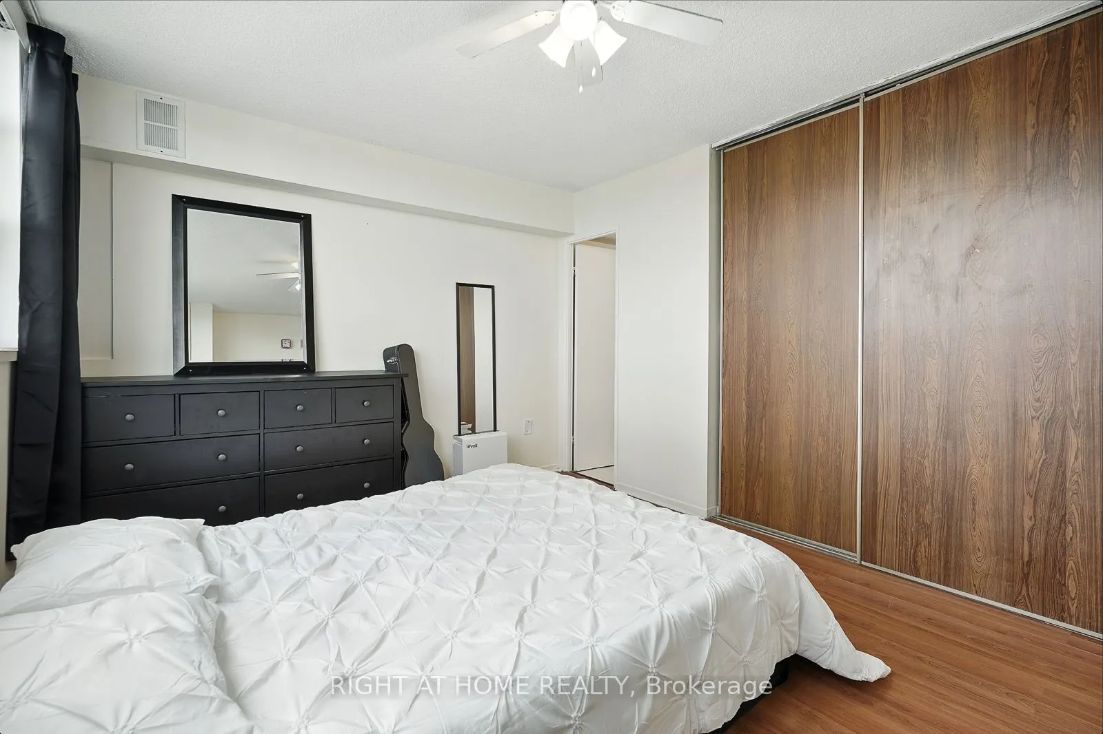 45 Silver Springs Boulevard, #902