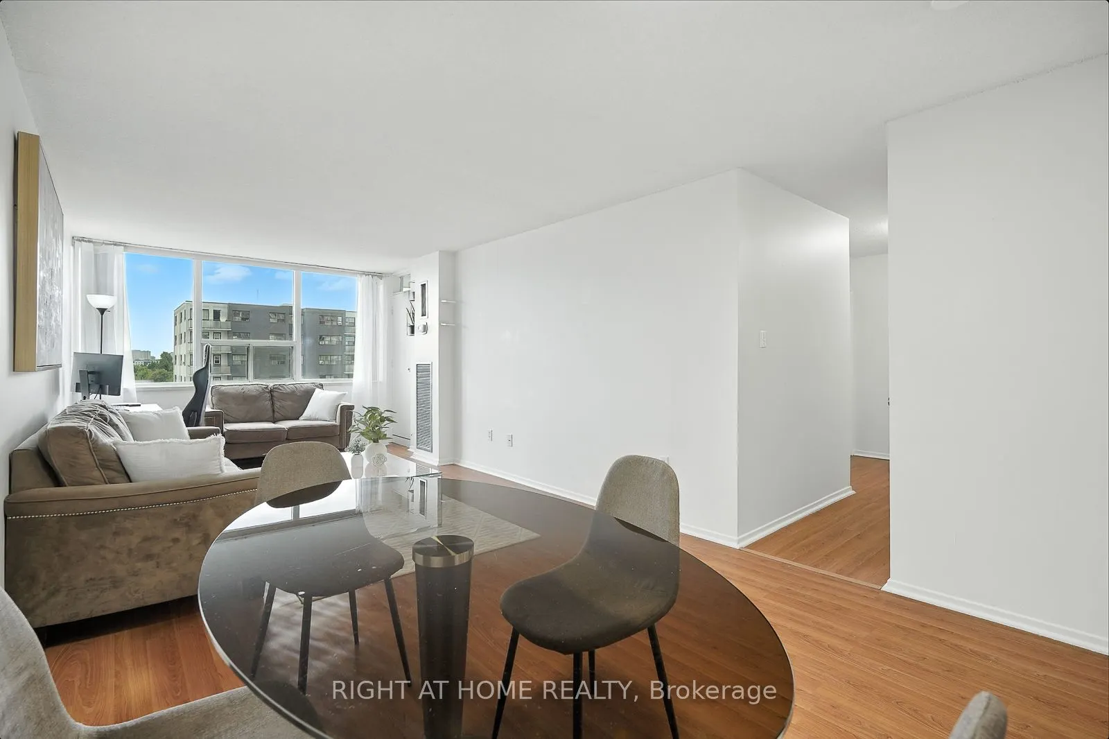 45 Silver Springs Boulevard, #902