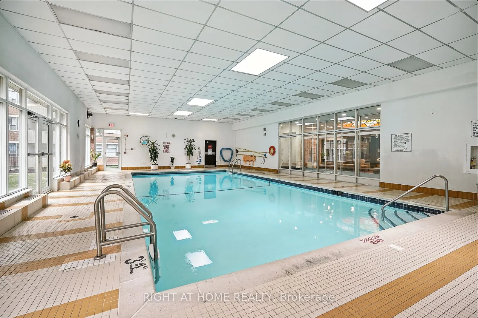 45 Silver Springs Boulevard, #902
