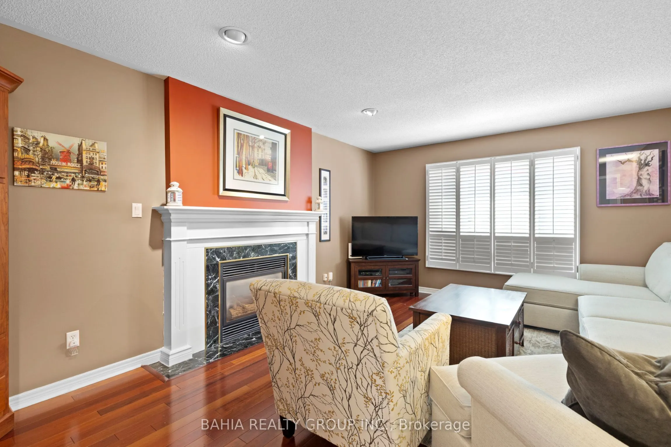 2 Tanis Crescent