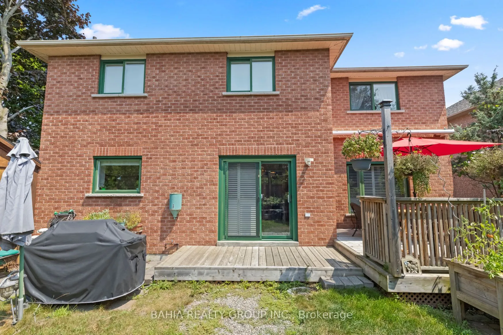 2 Tanis Crescent