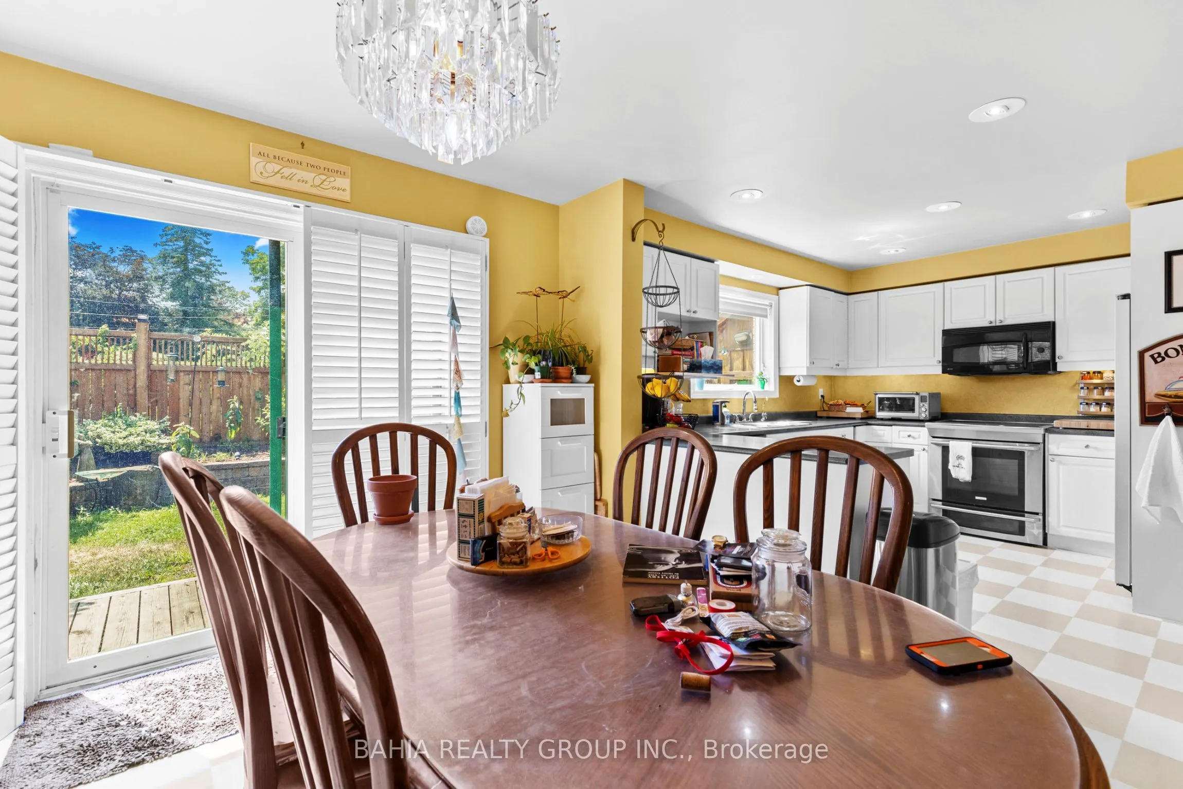 2 Tanis Crescent