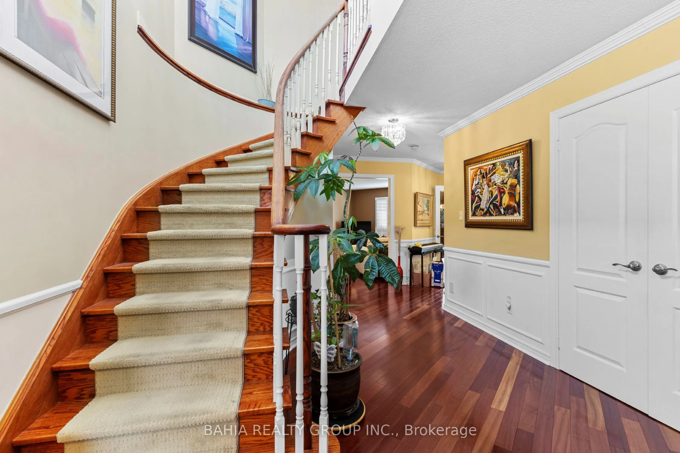 2 Tanis Crescent