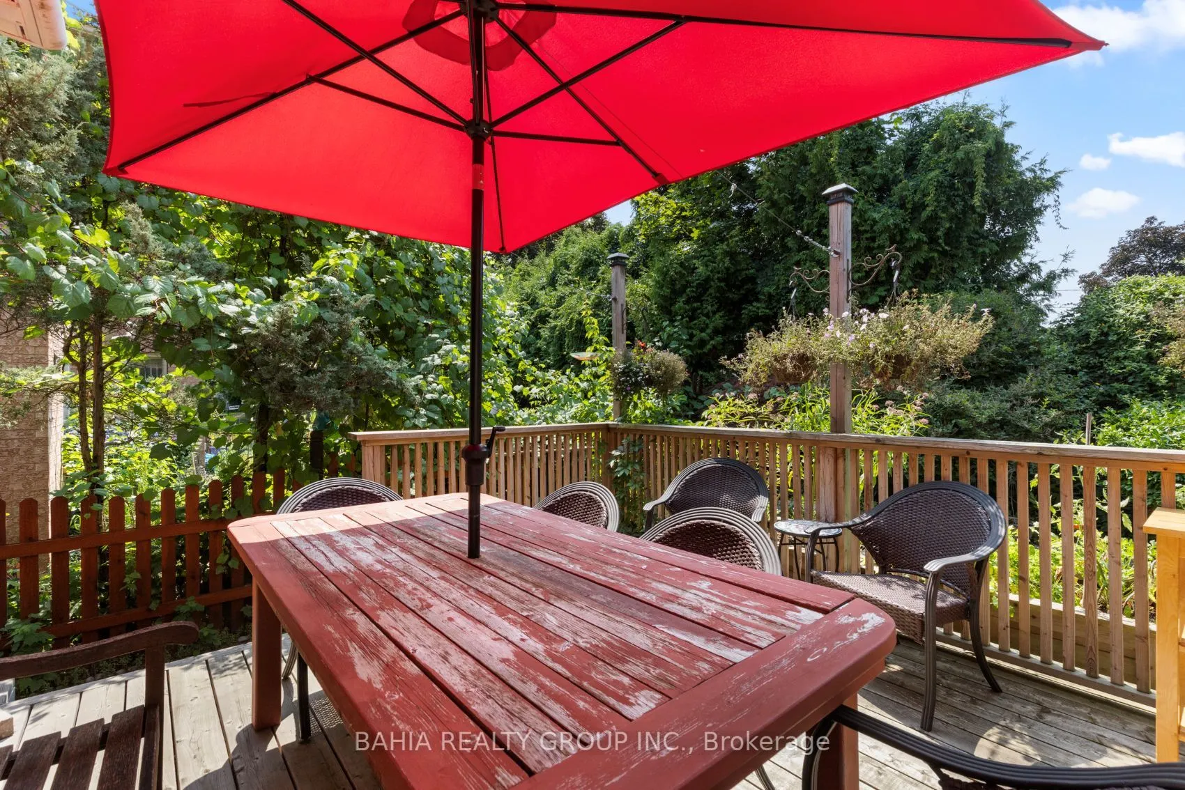 2 Tanis Crescent