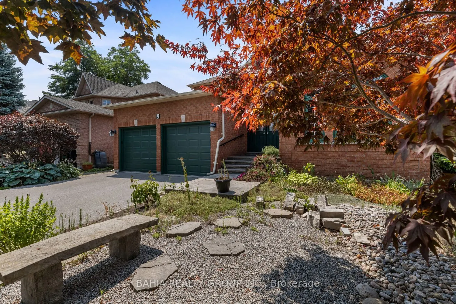 2 Tanis Crescent