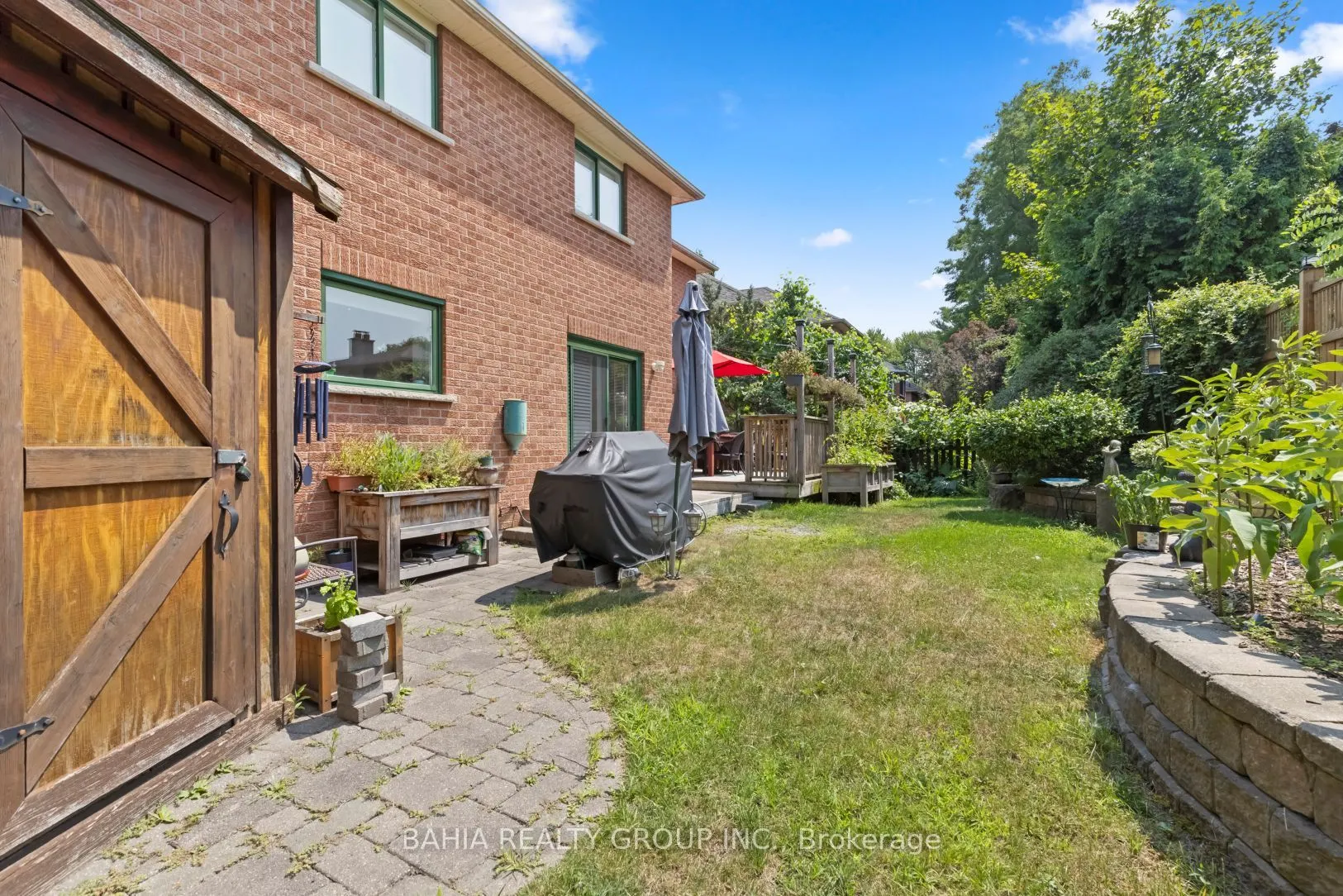 2 Tanis Crescent