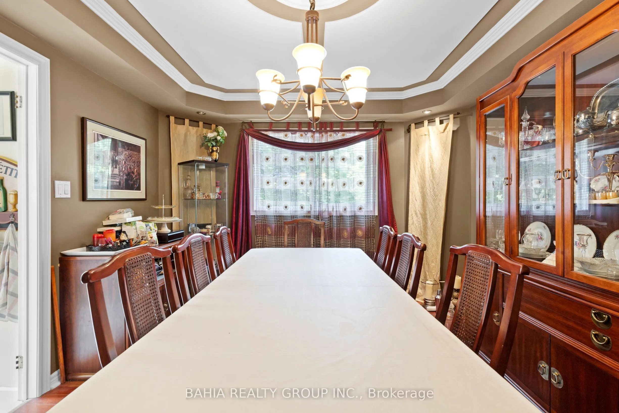 2 Tanis Crescent