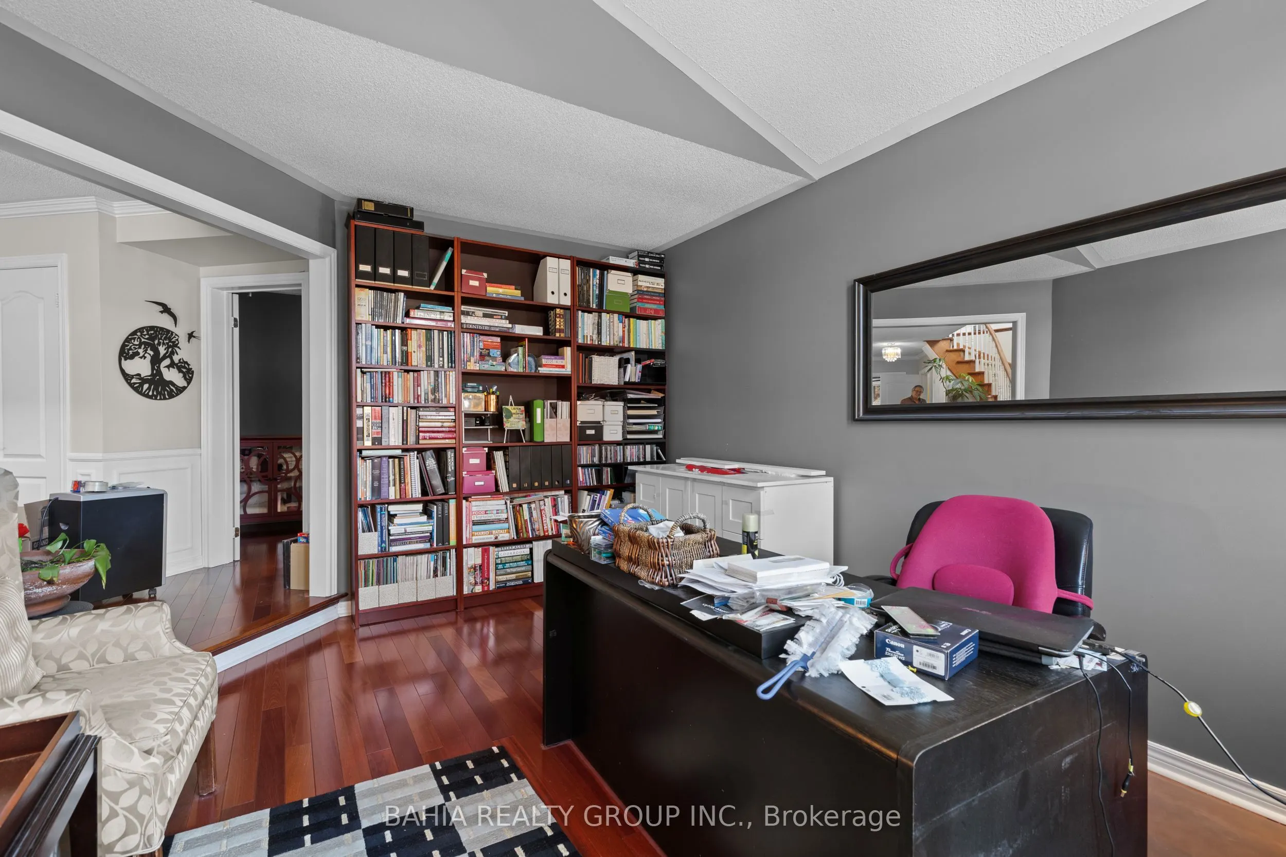 2 Tanis Crescent