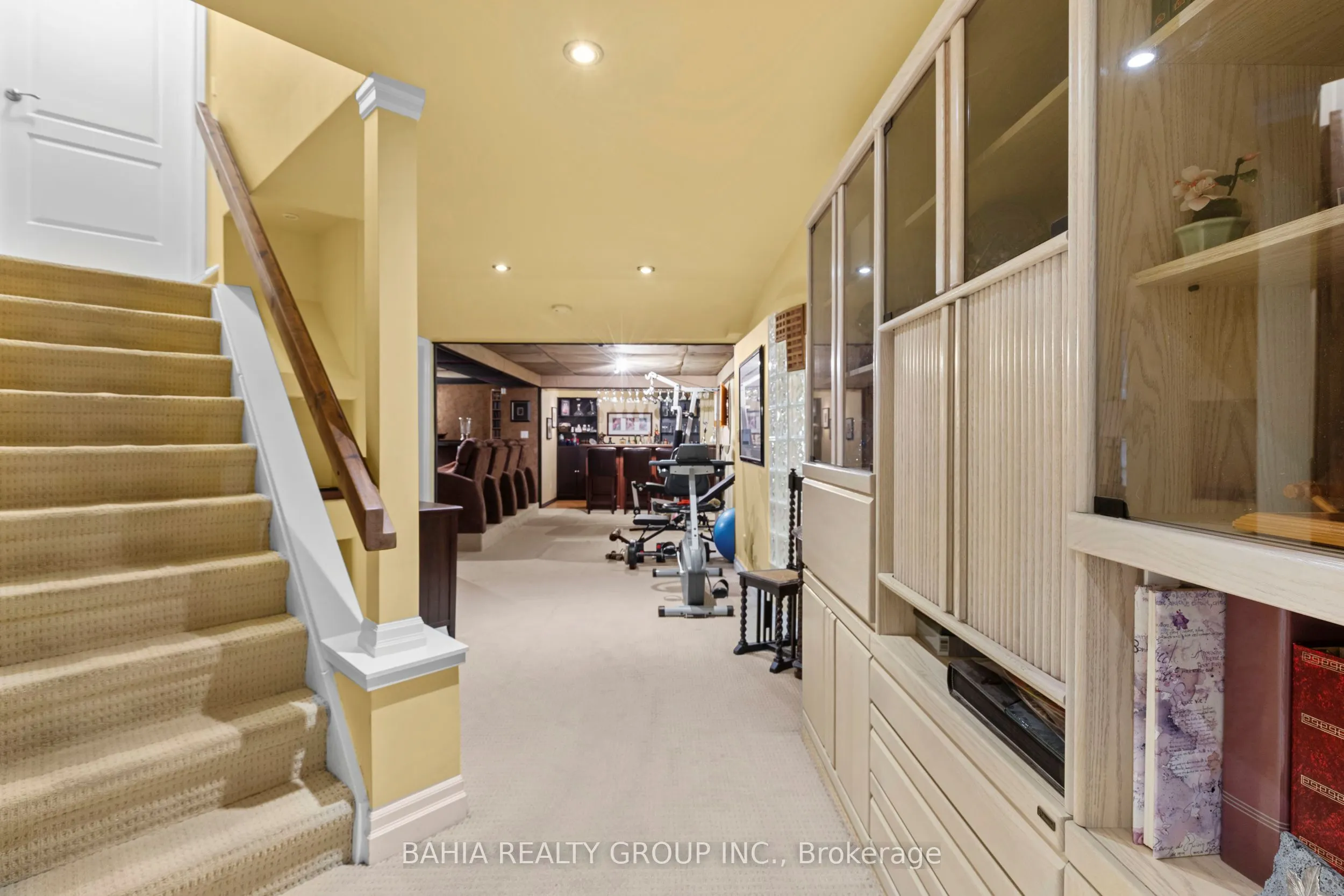 2 Tanis Crescent