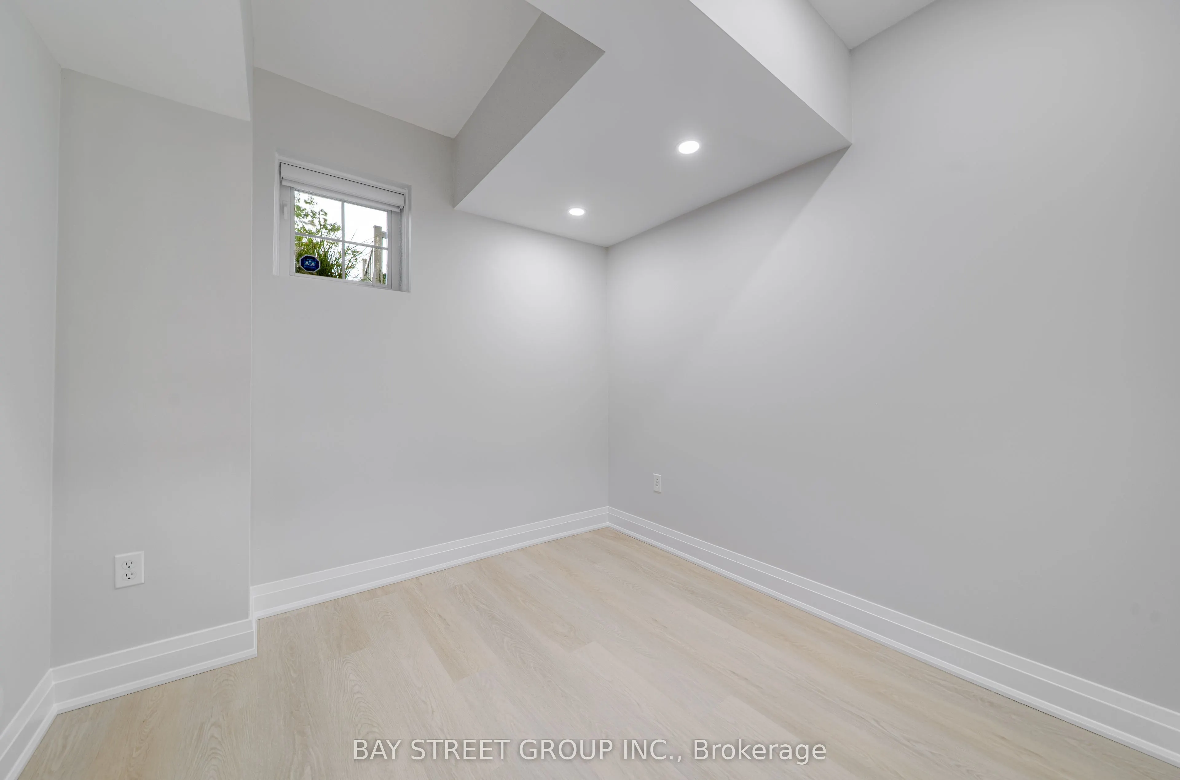 42 Pinery Trail, #120