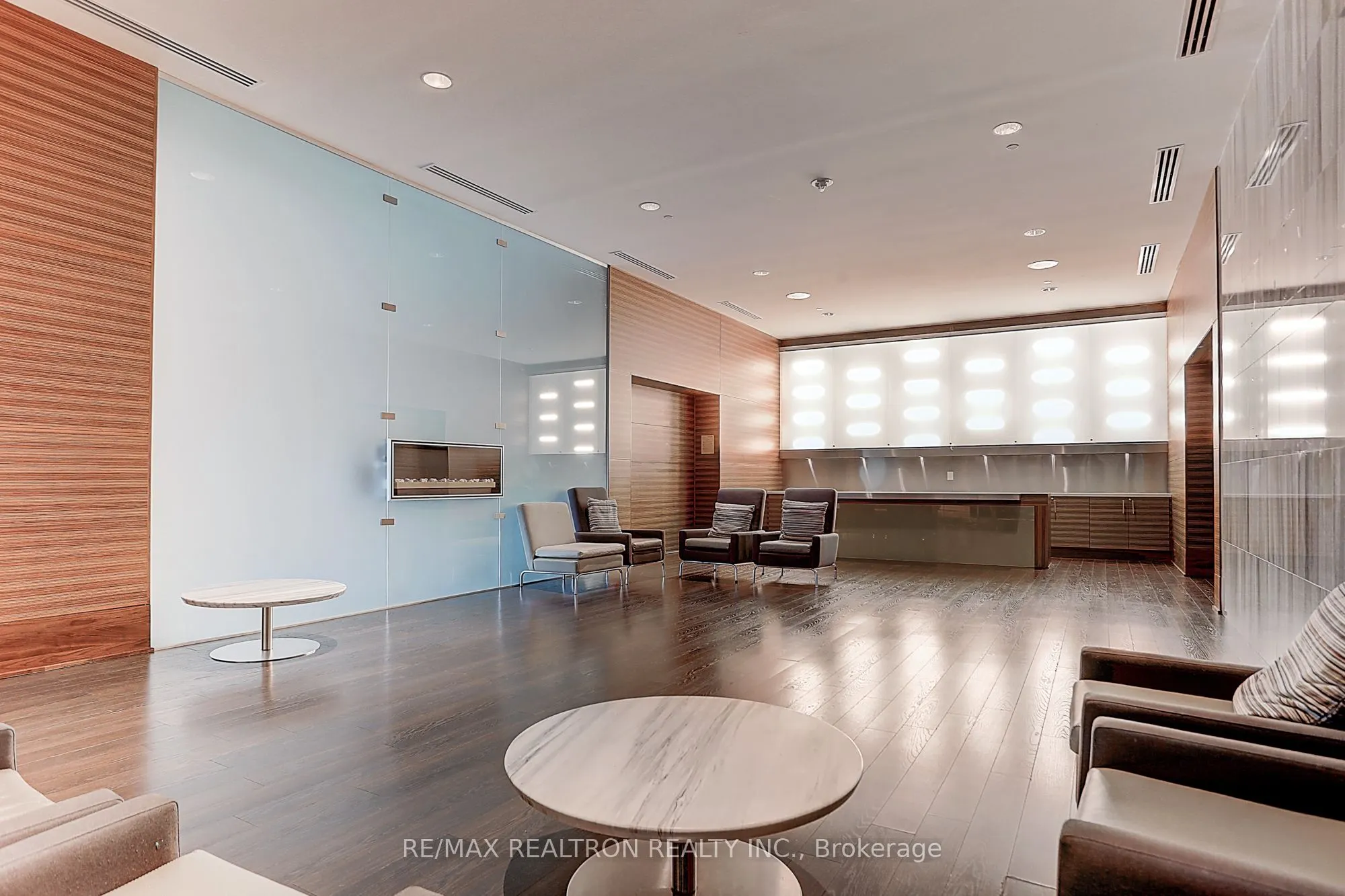 135 Village Green Square, #3220