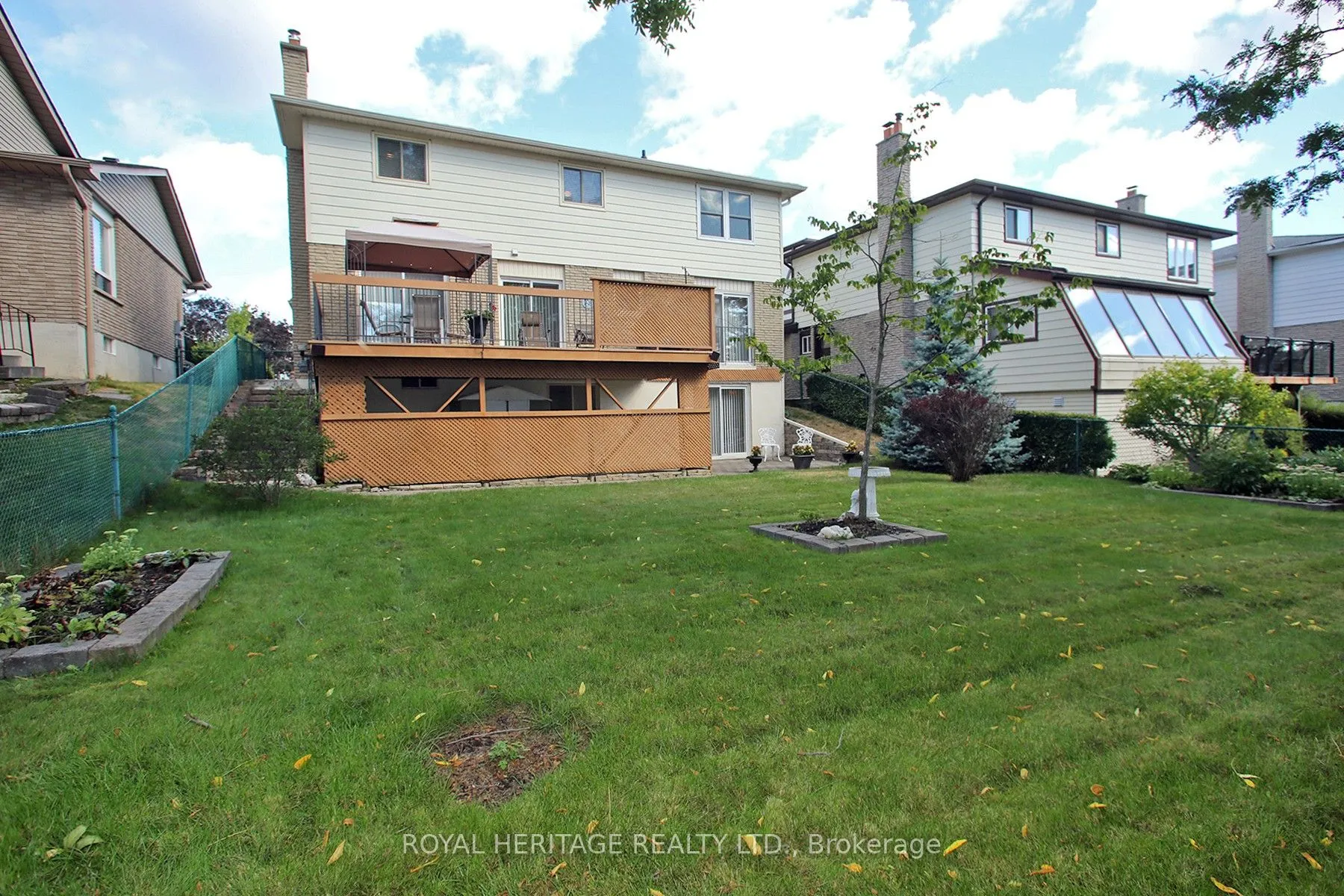 566 Creekview Circle