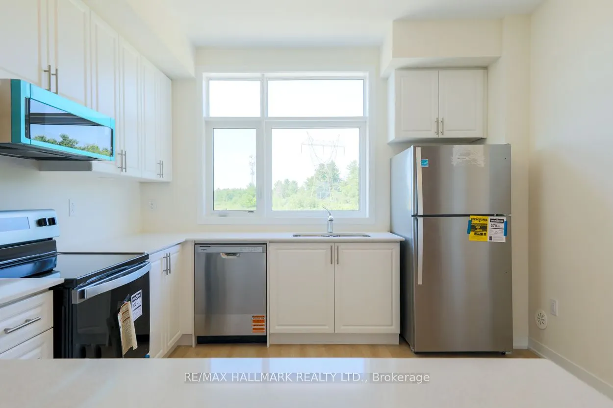 1695 Dersan Street, #703