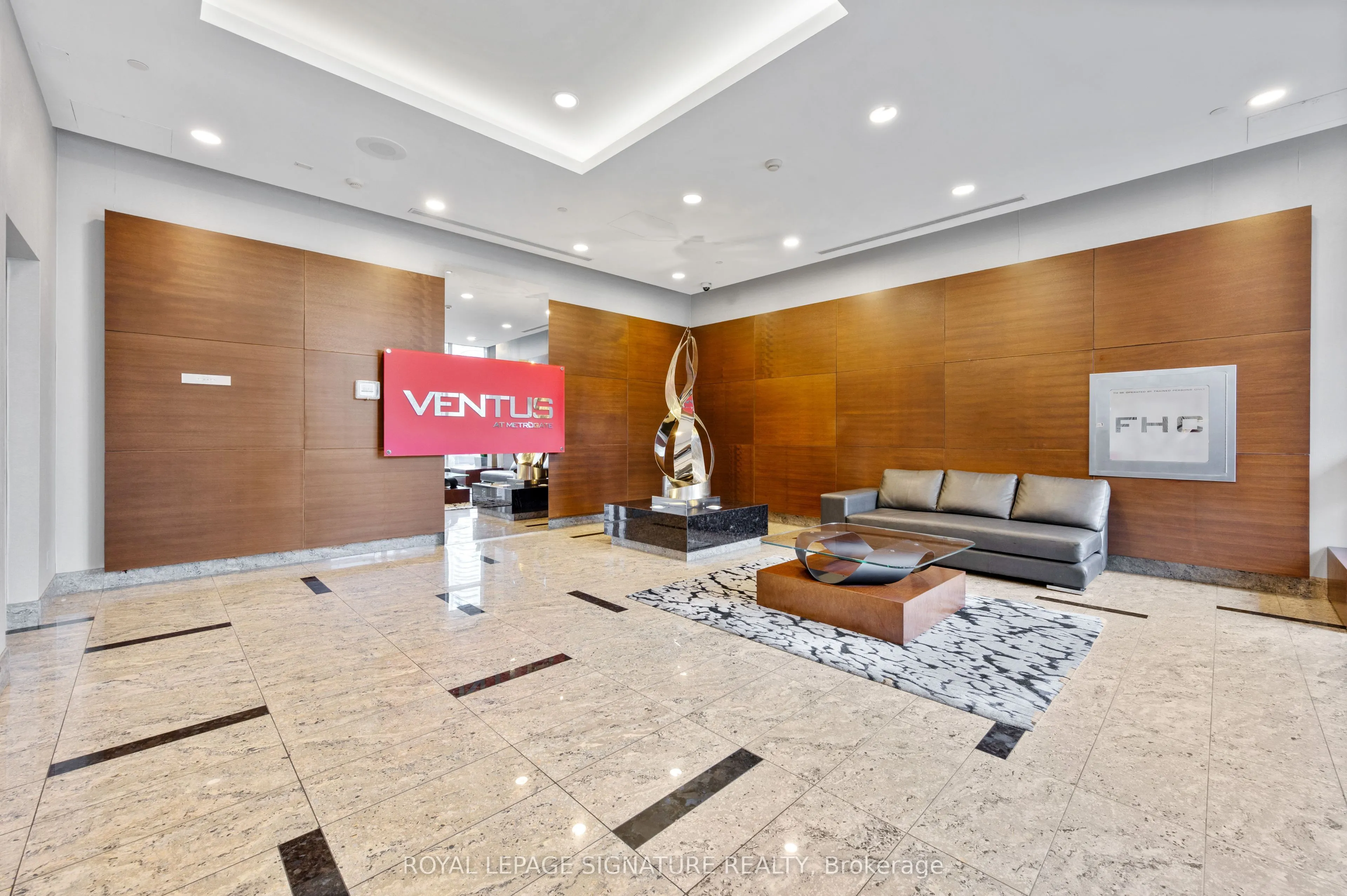 181 Village Green Square, #921